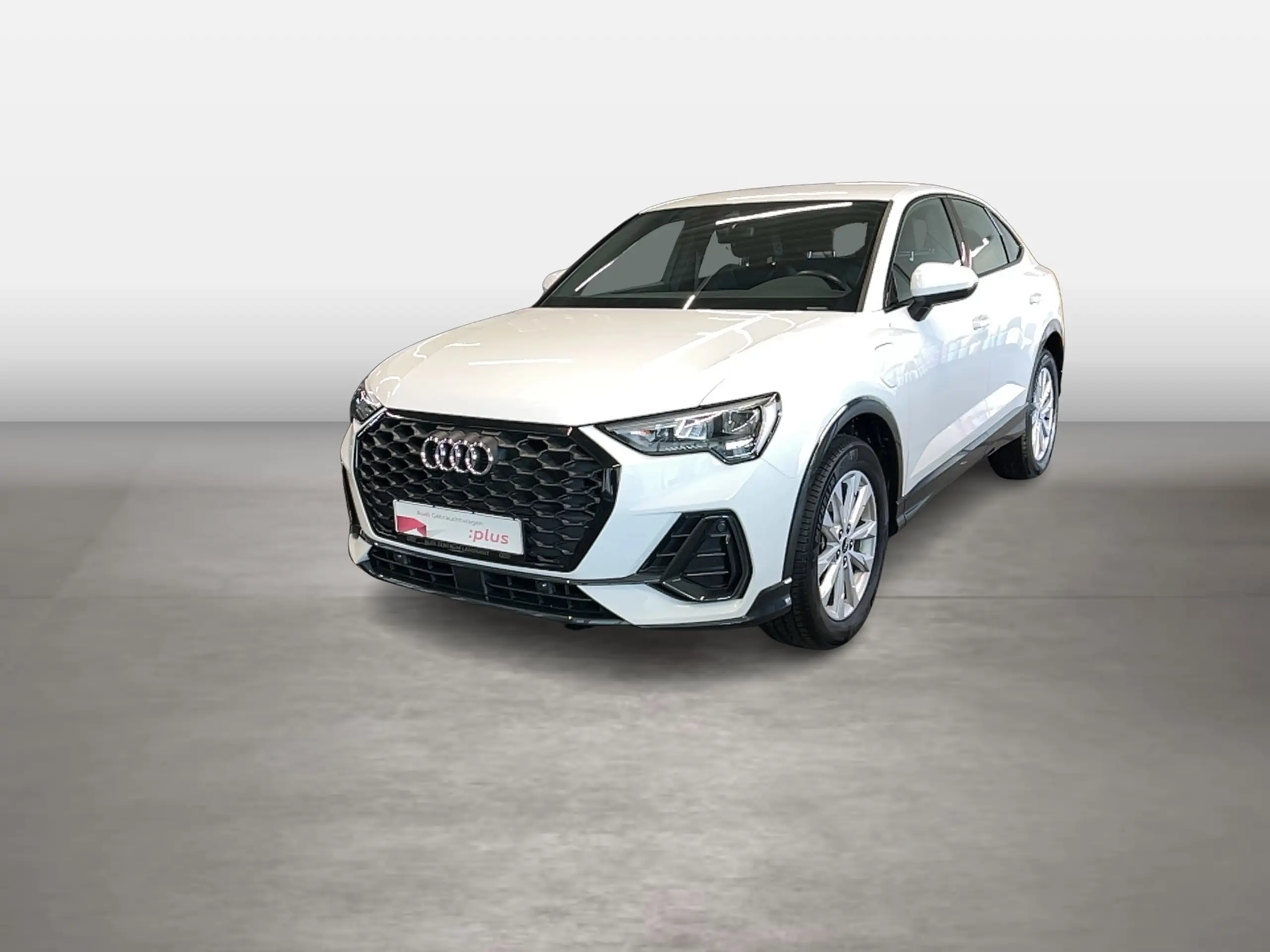 Audi - Q3