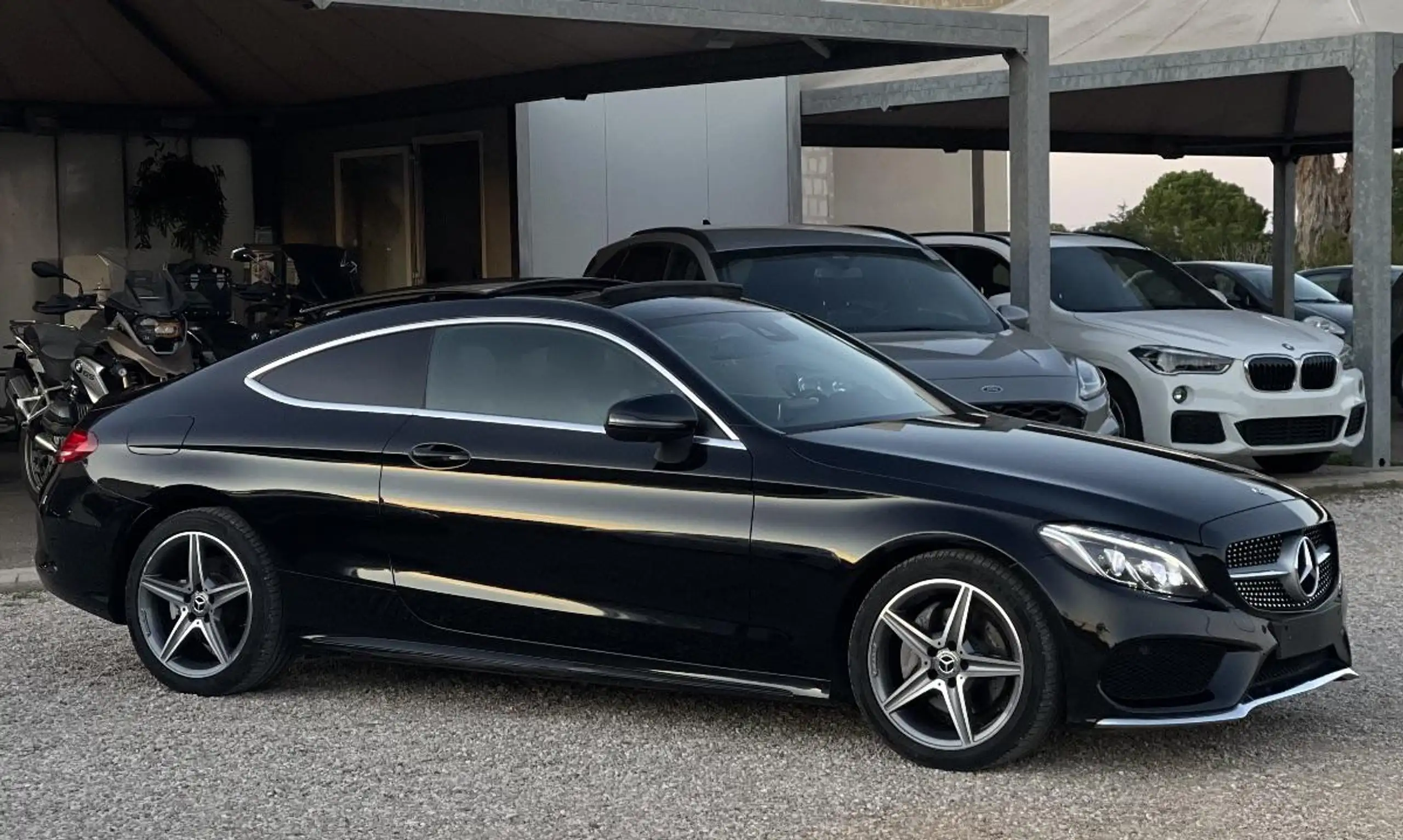 Mercedes-Benz - C 220