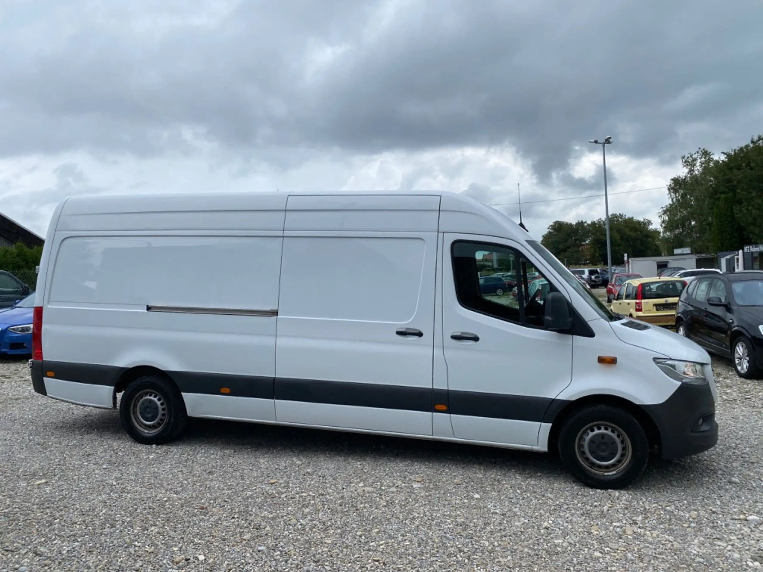 Mercedes-Benz - Sprinter