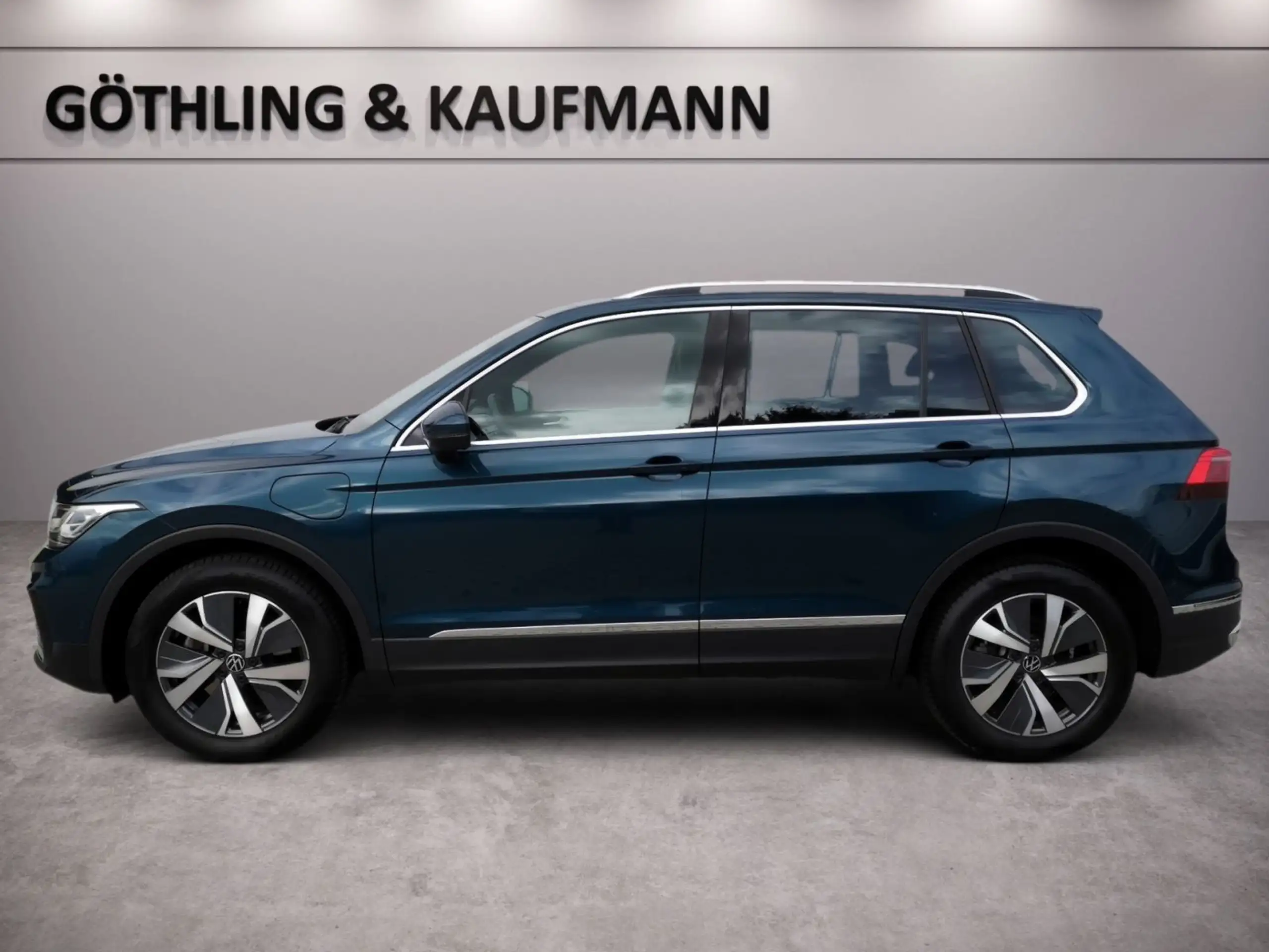 Volkswagen - Tiguan