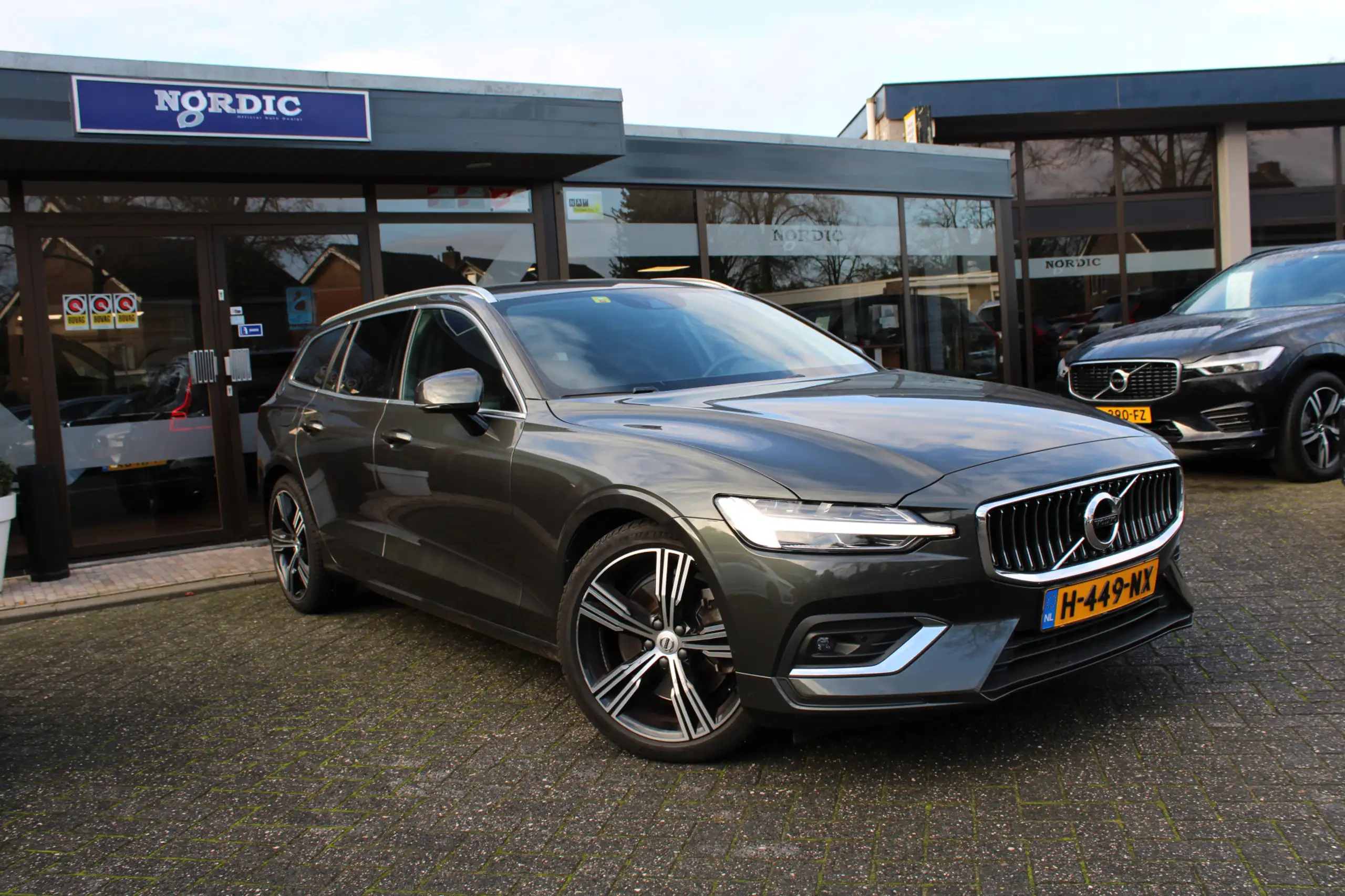 Volvo - V60