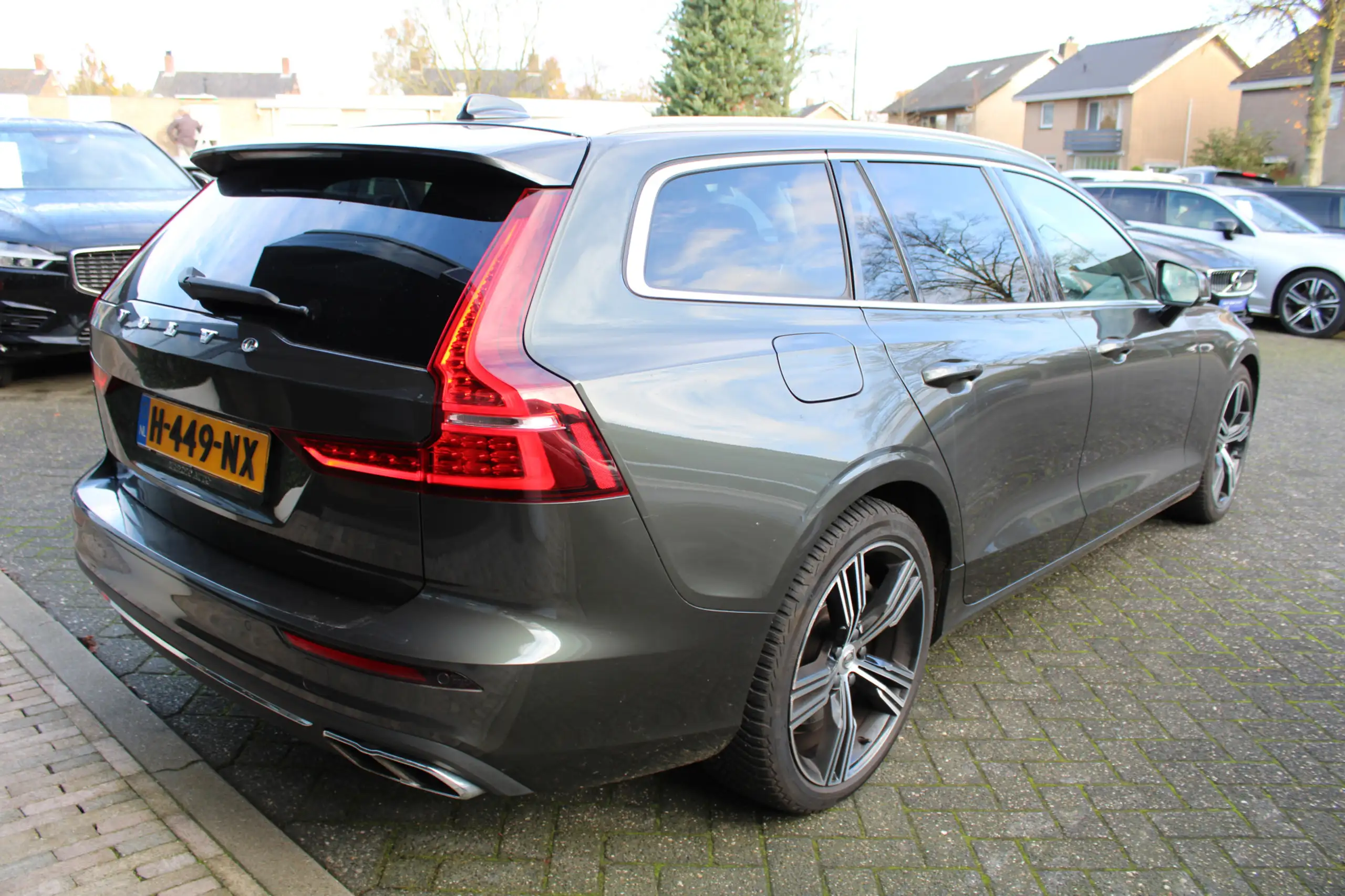 Volvo - V60