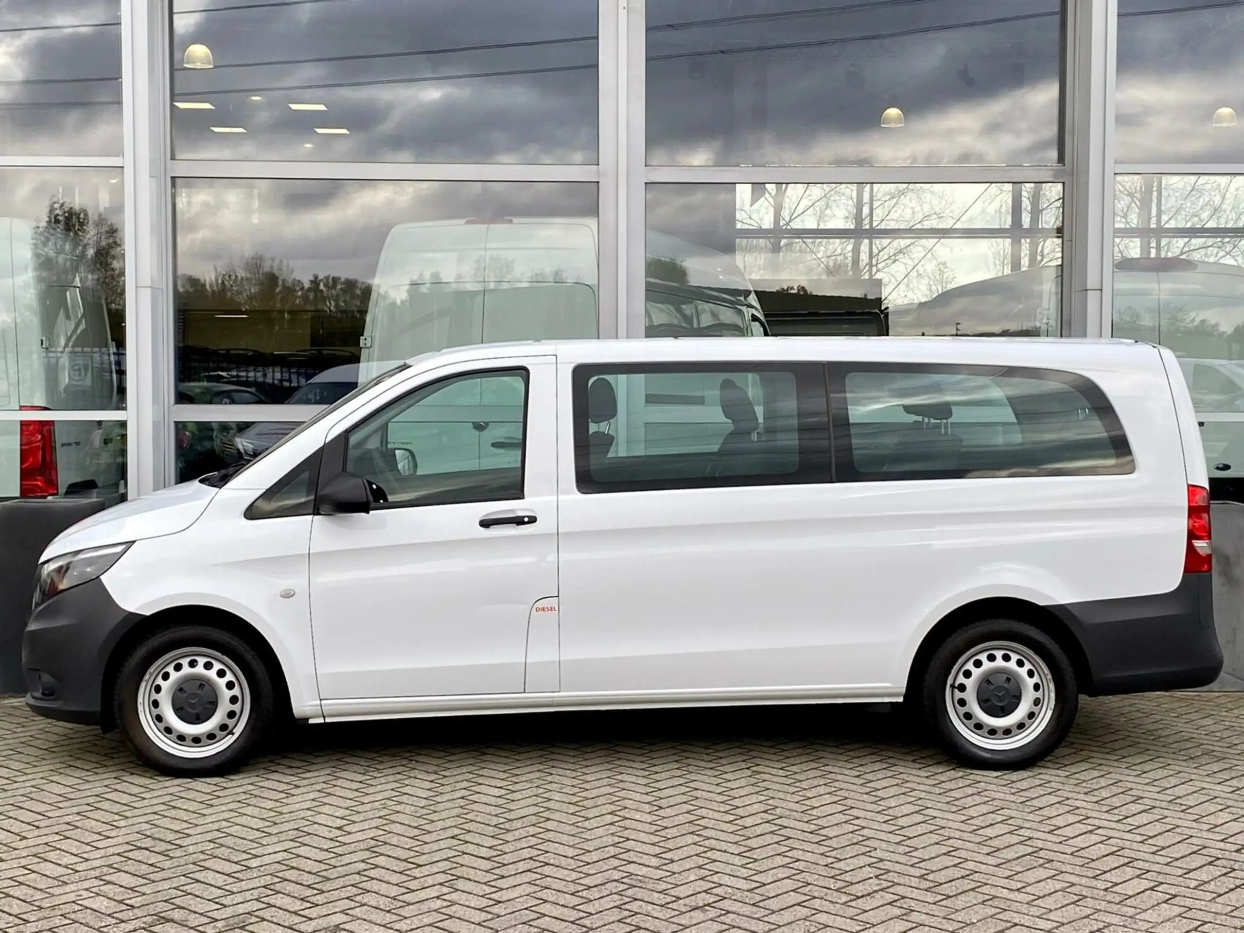 Mercedes-Benz - Vito