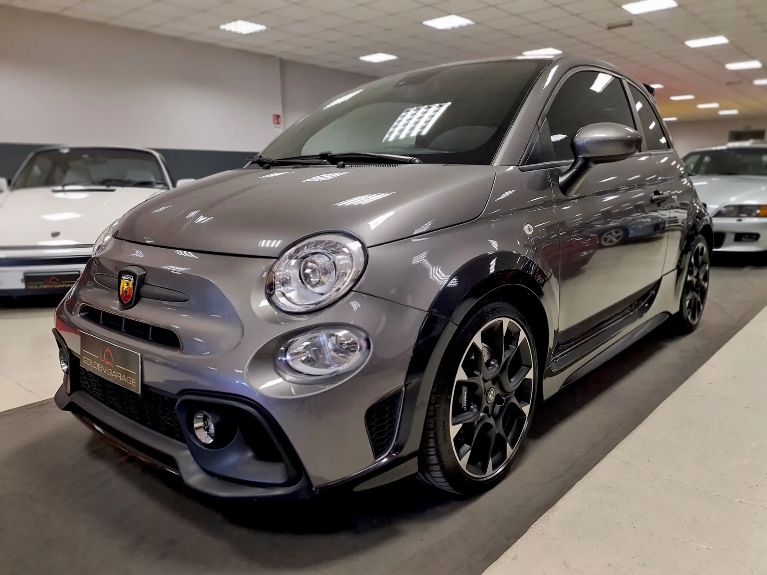 Abarth - 695