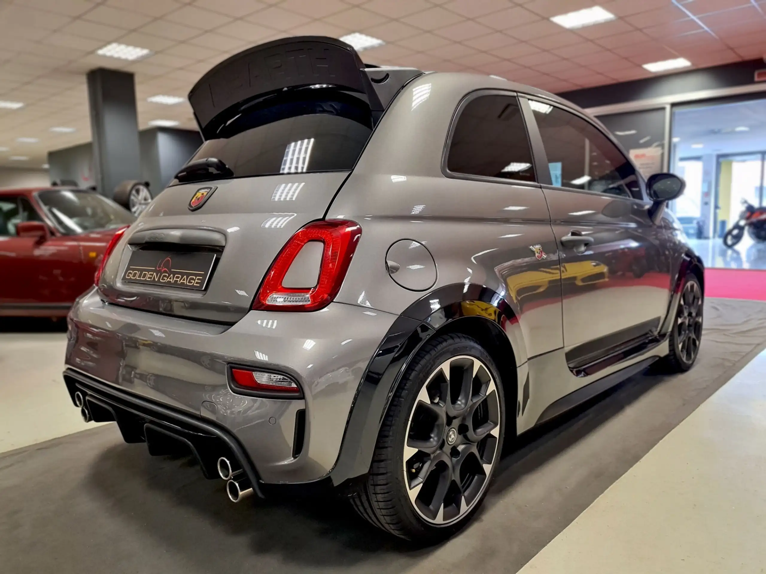 Abarth - 695