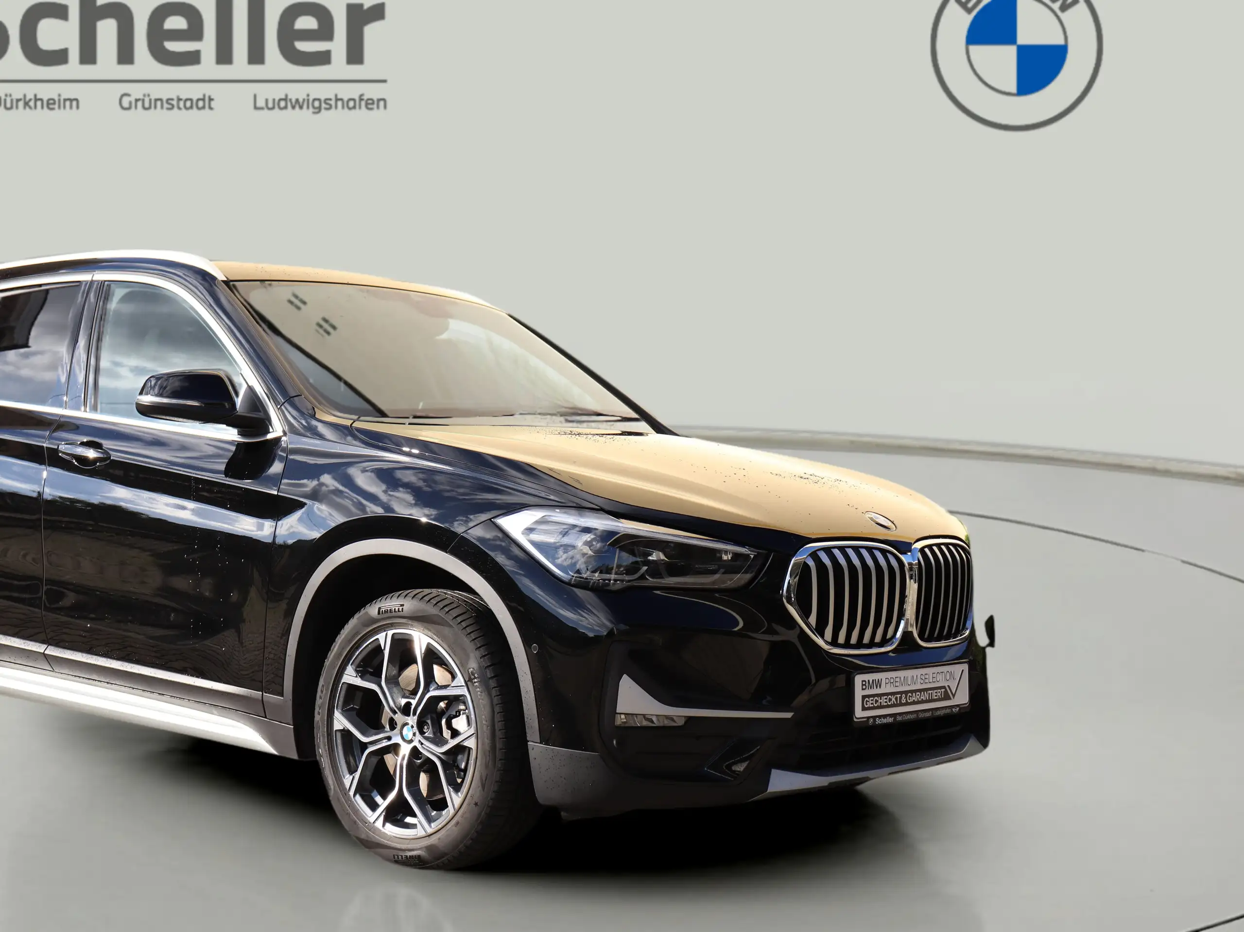 BMW - X1