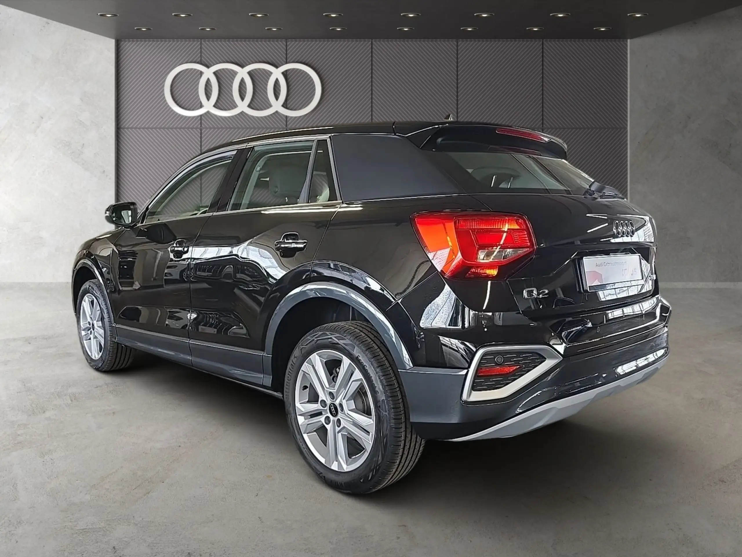 Audi - Q2