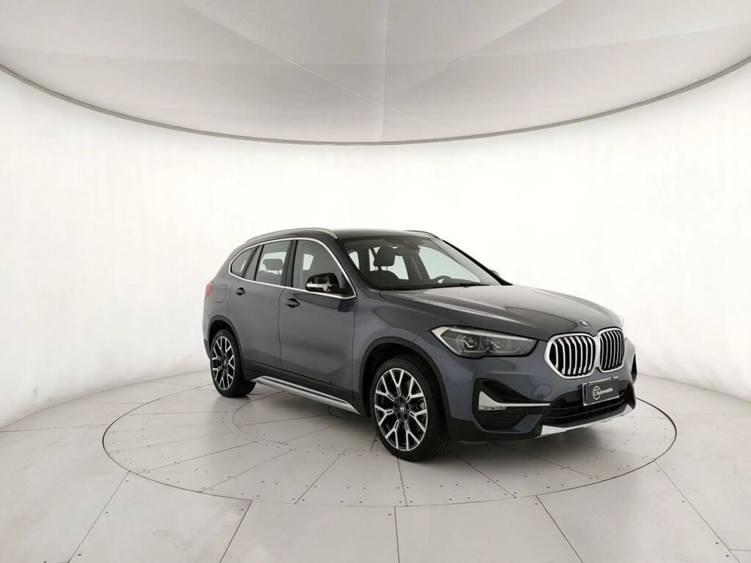 BMW - X1