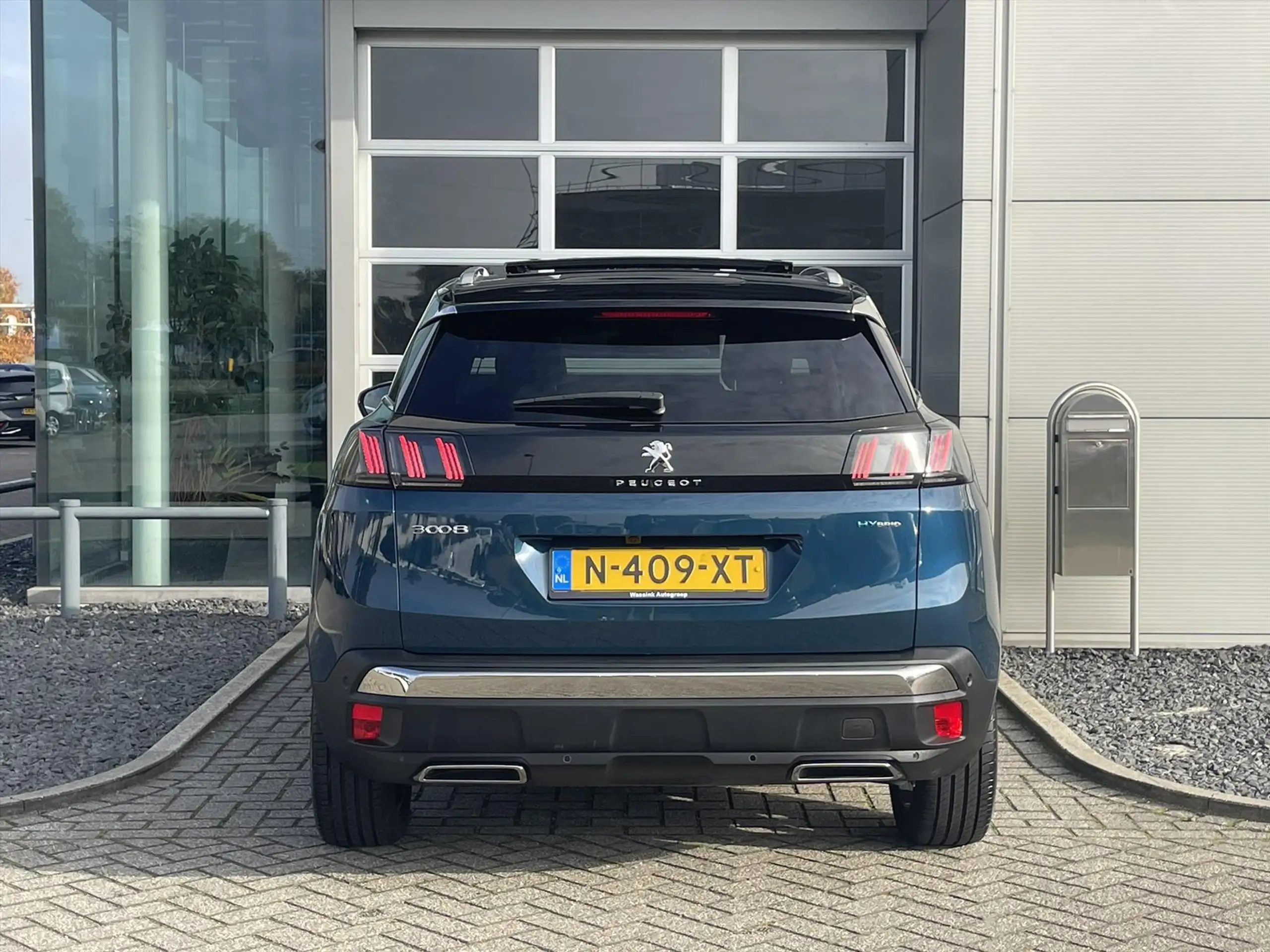 Peugeot - 3008