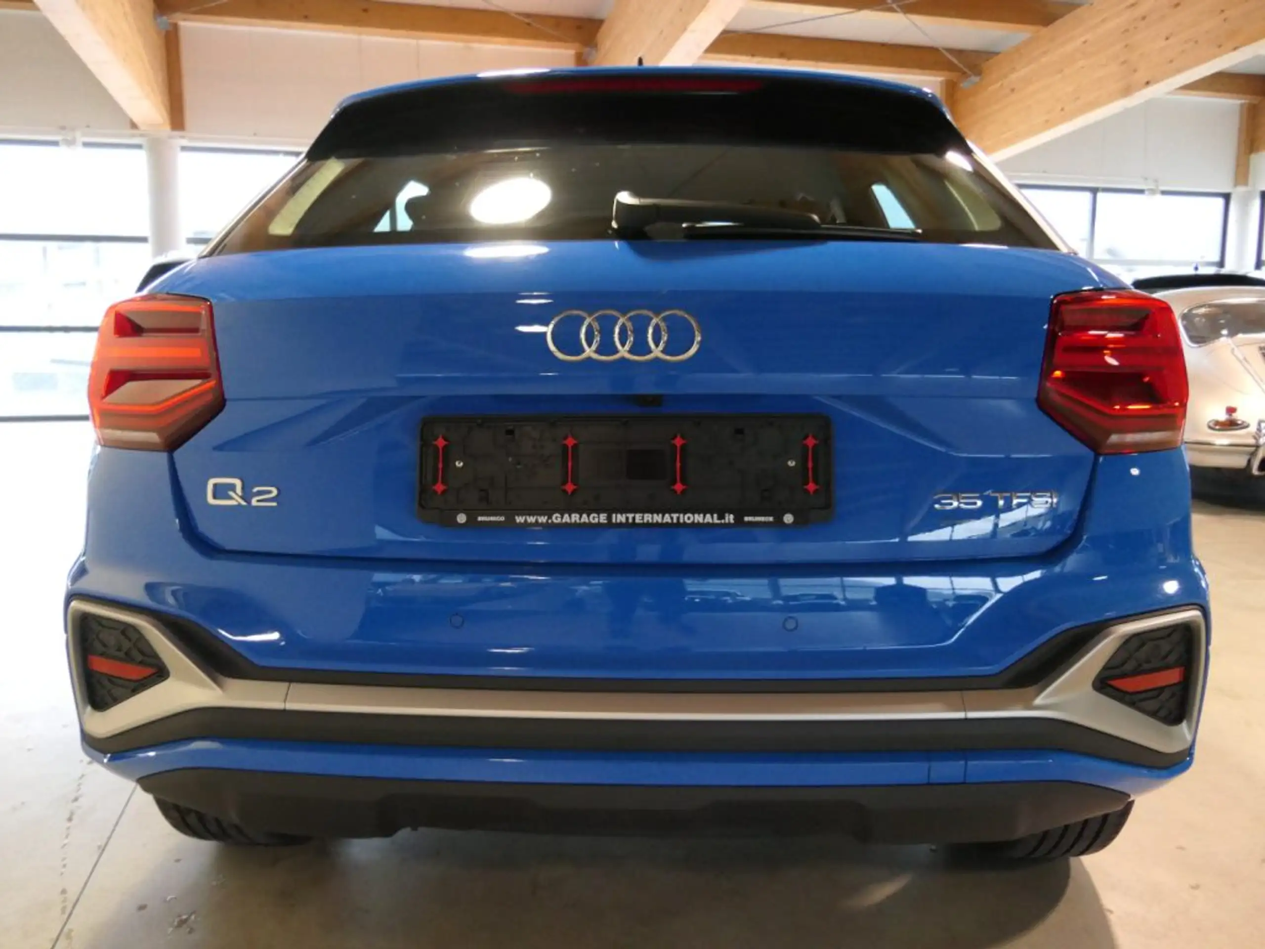 Audi - Q2