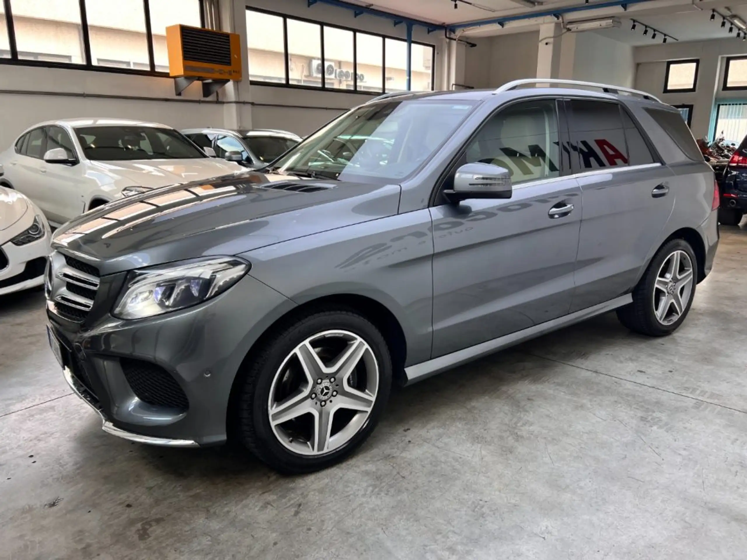 Mercedes-Benz - GLE 250