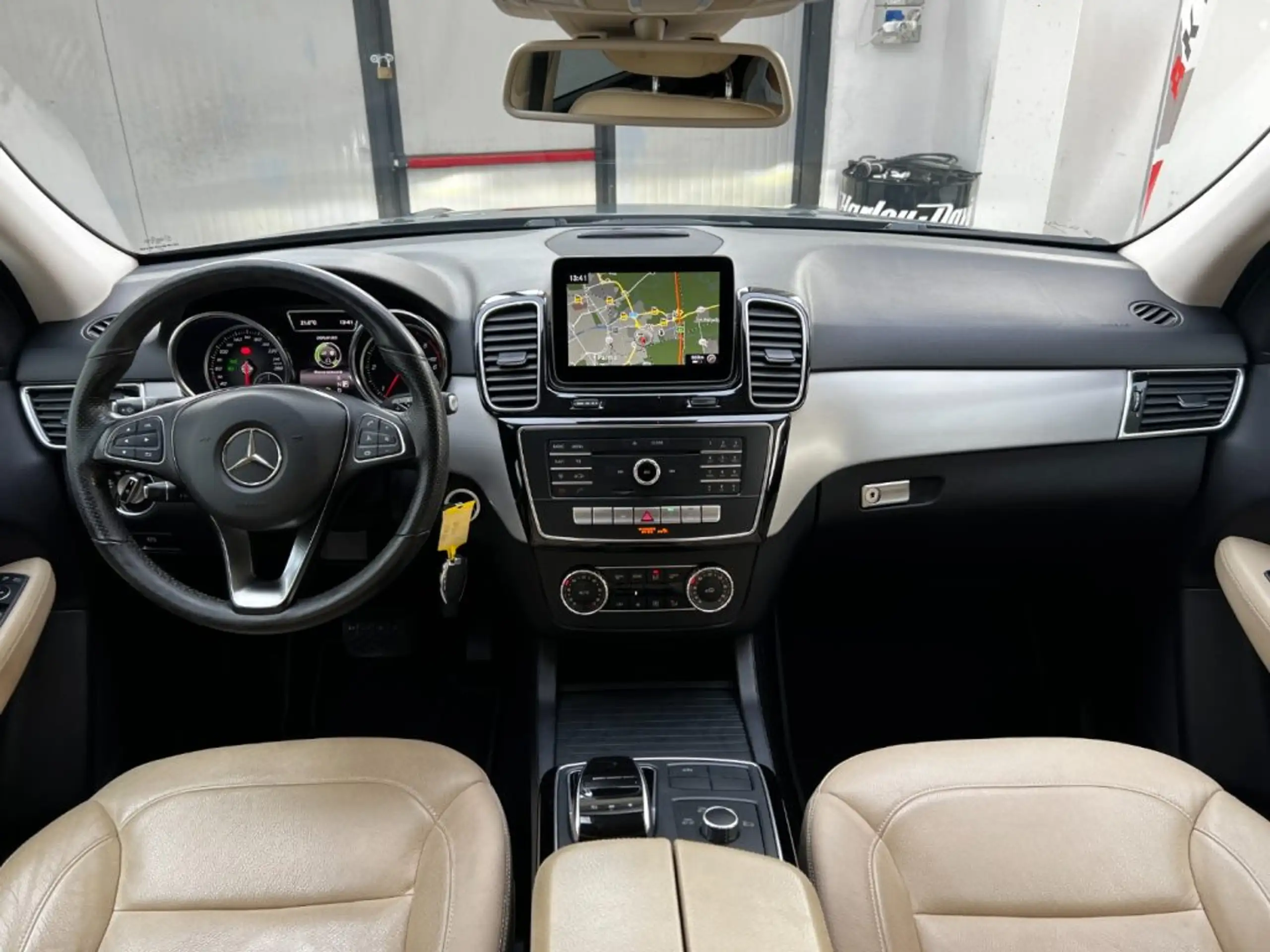 Mercedes-Benz - GLE 250