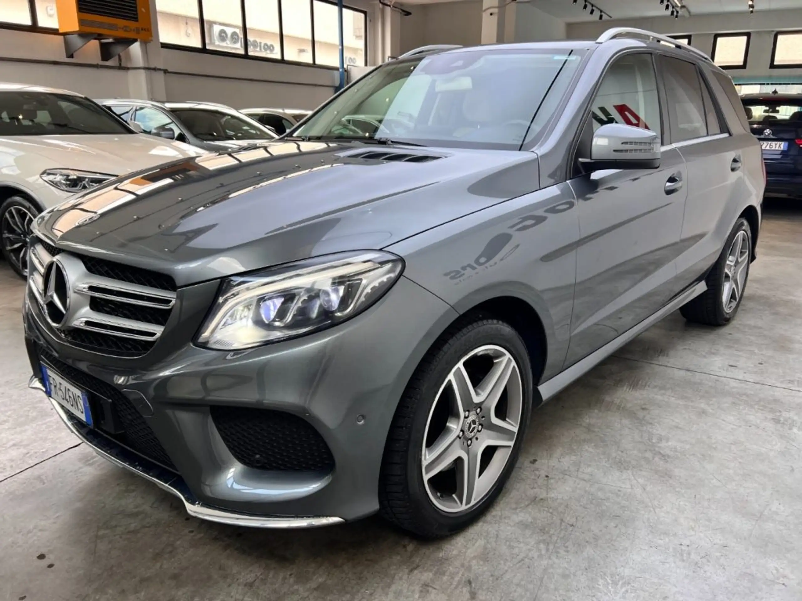 Mercedes-Benz - GLE 250