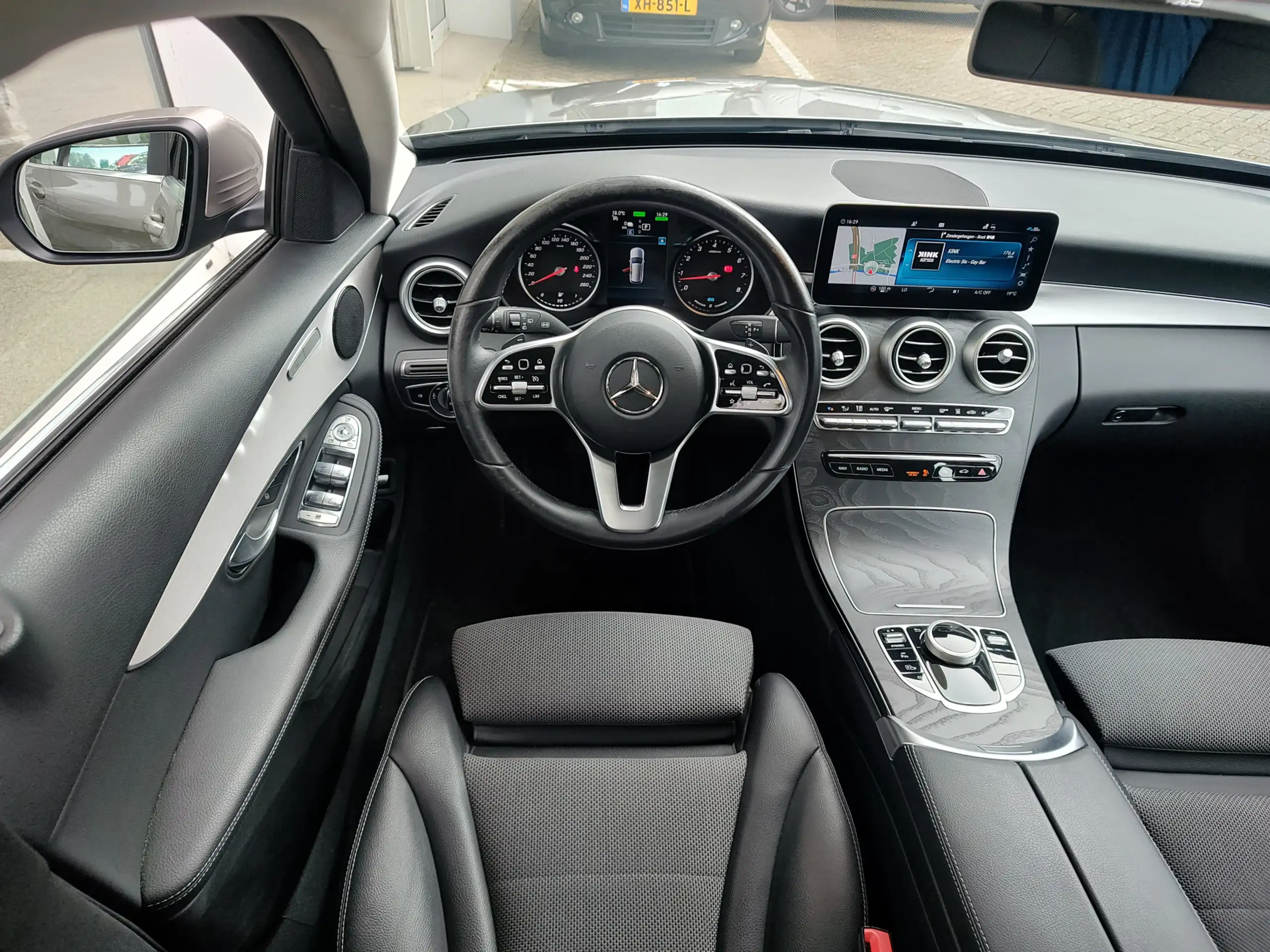 Mercedes-Benz - C 300