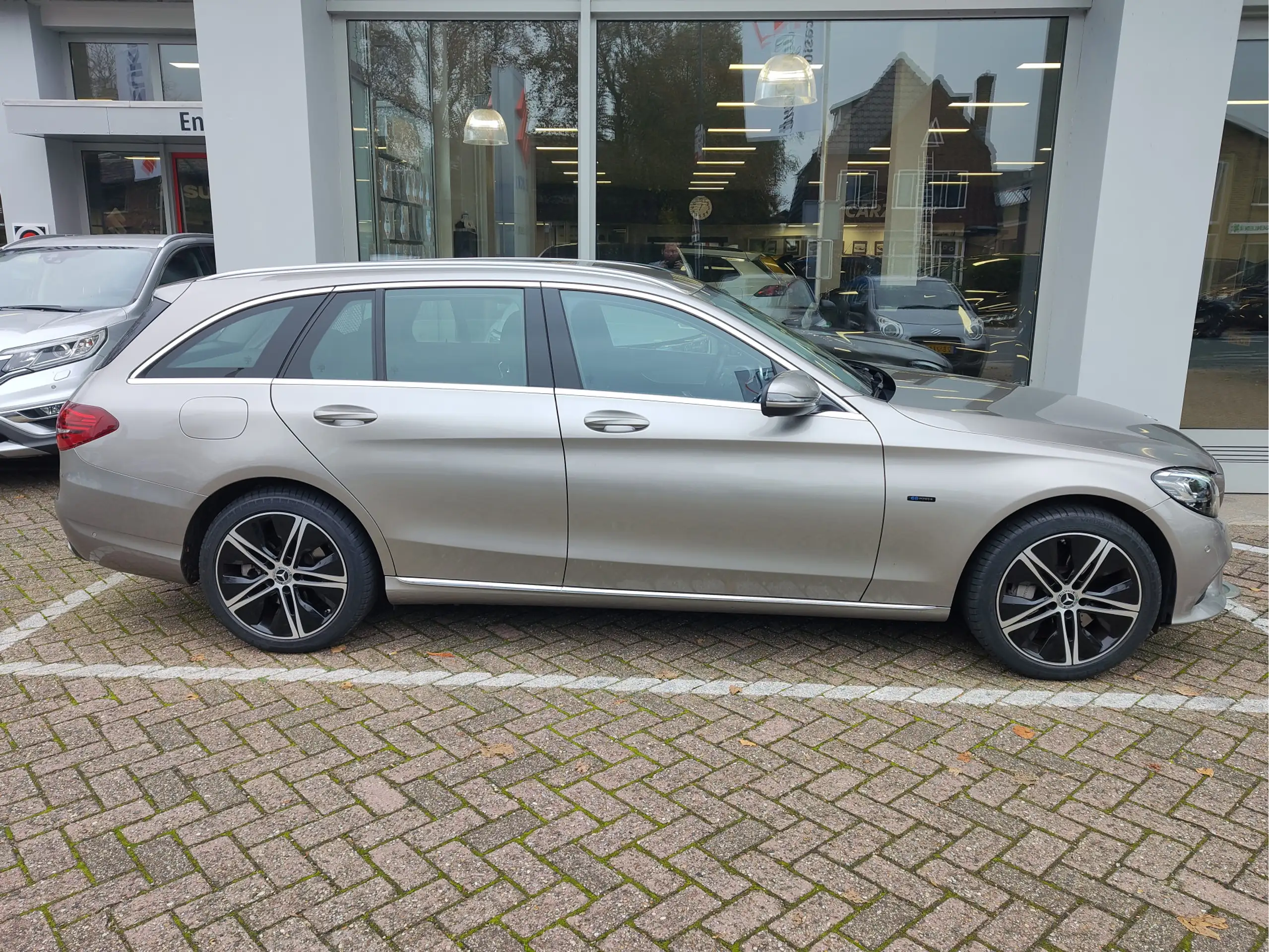 Mercedes-Benz - C 300