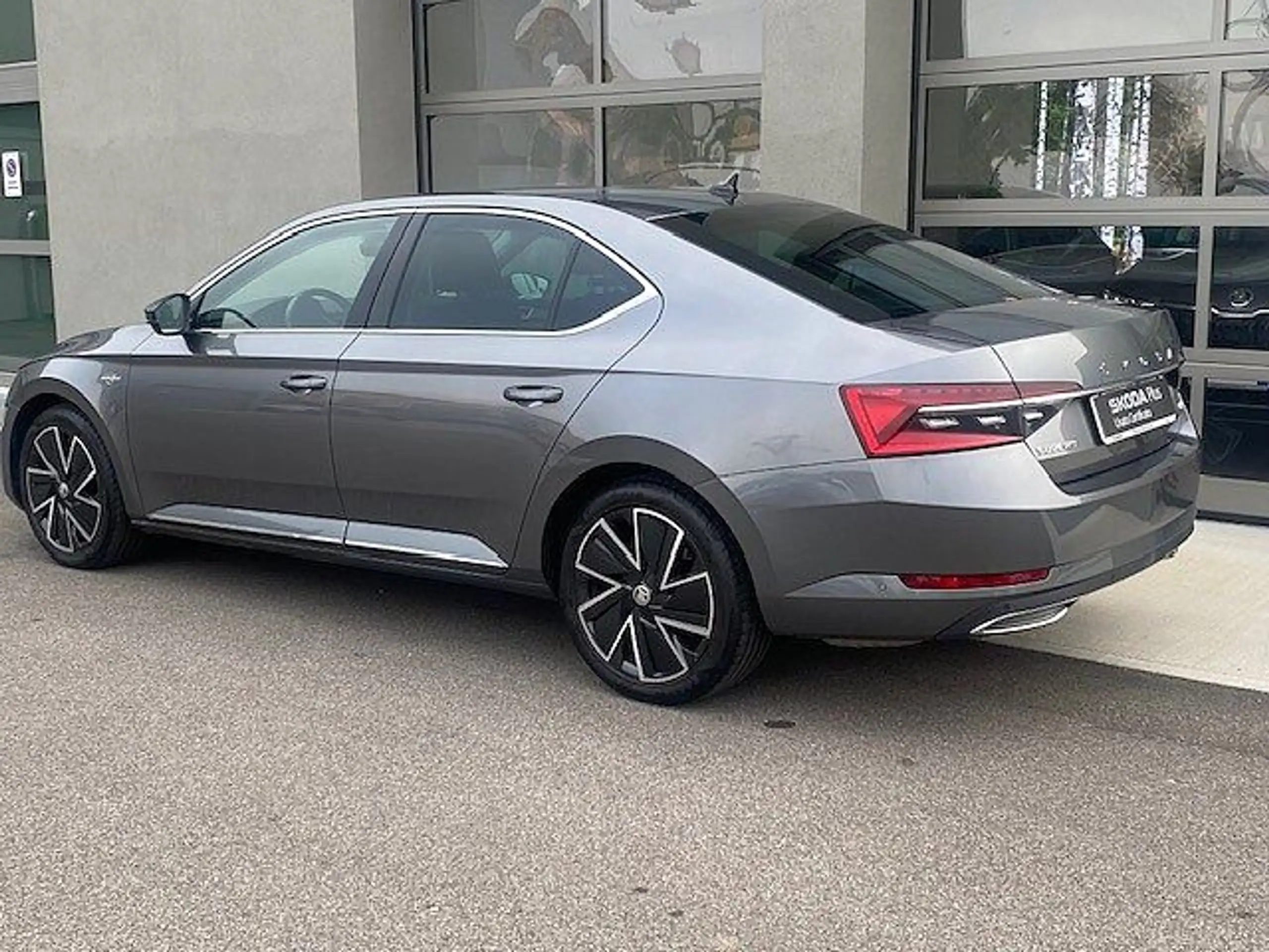 Skoda - Superb