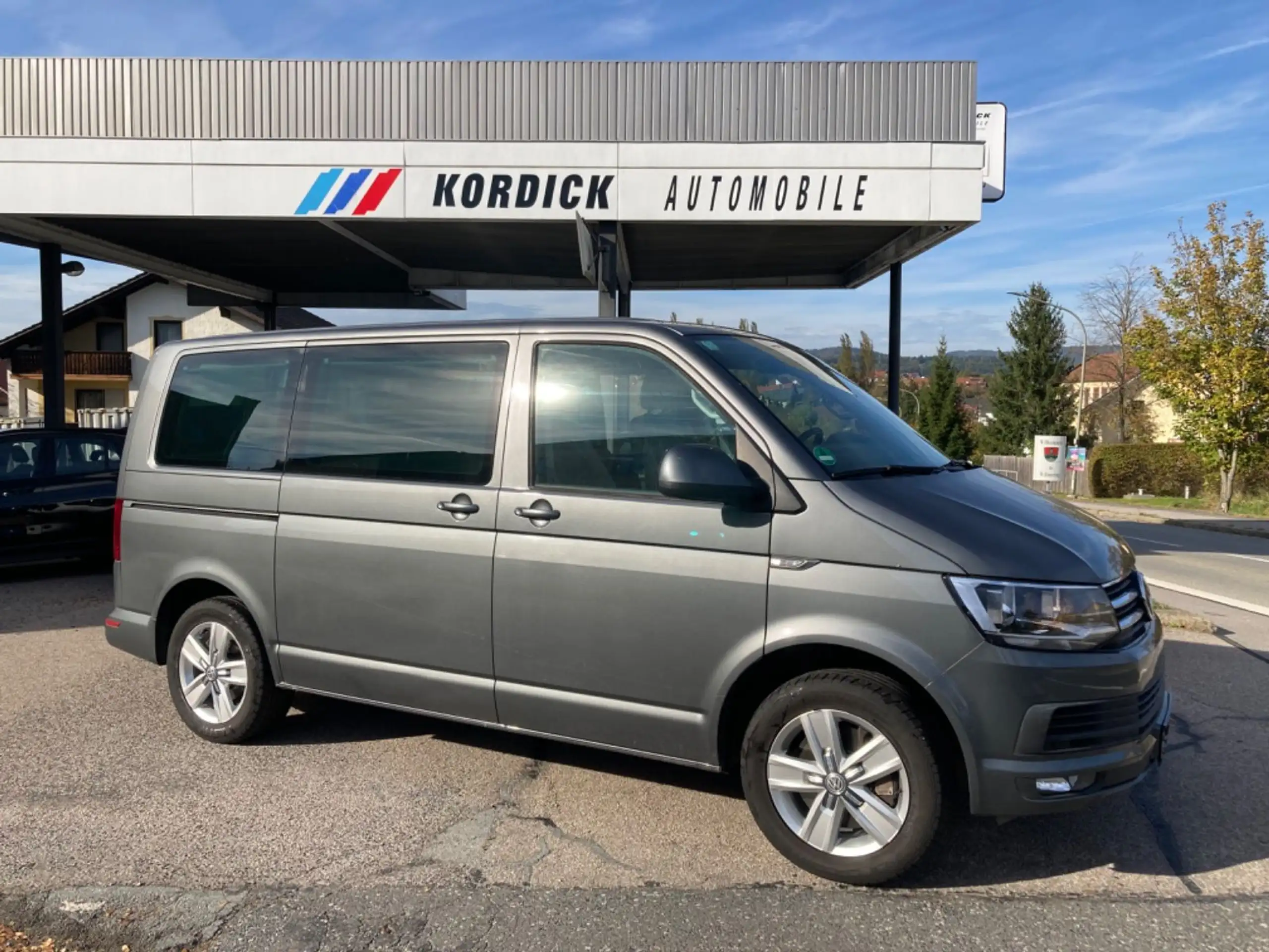 Volkswagen - T6 Multivan