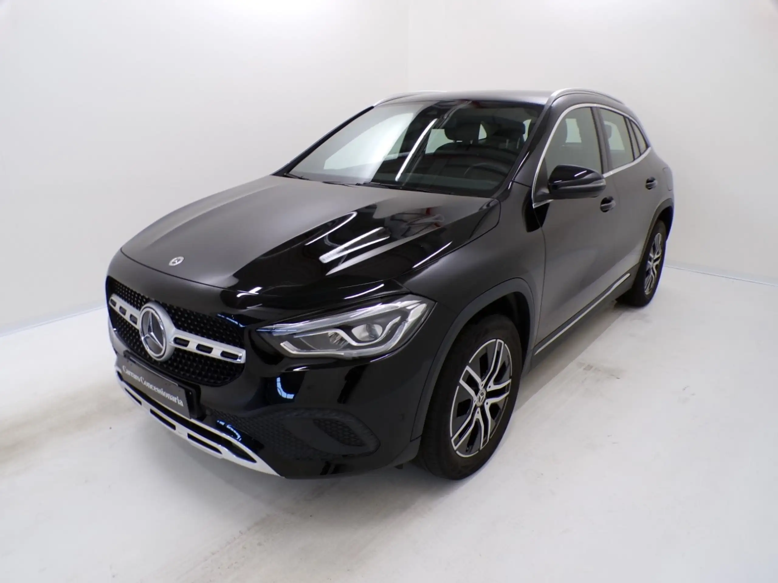 Mercedes-Benz - GLA 200