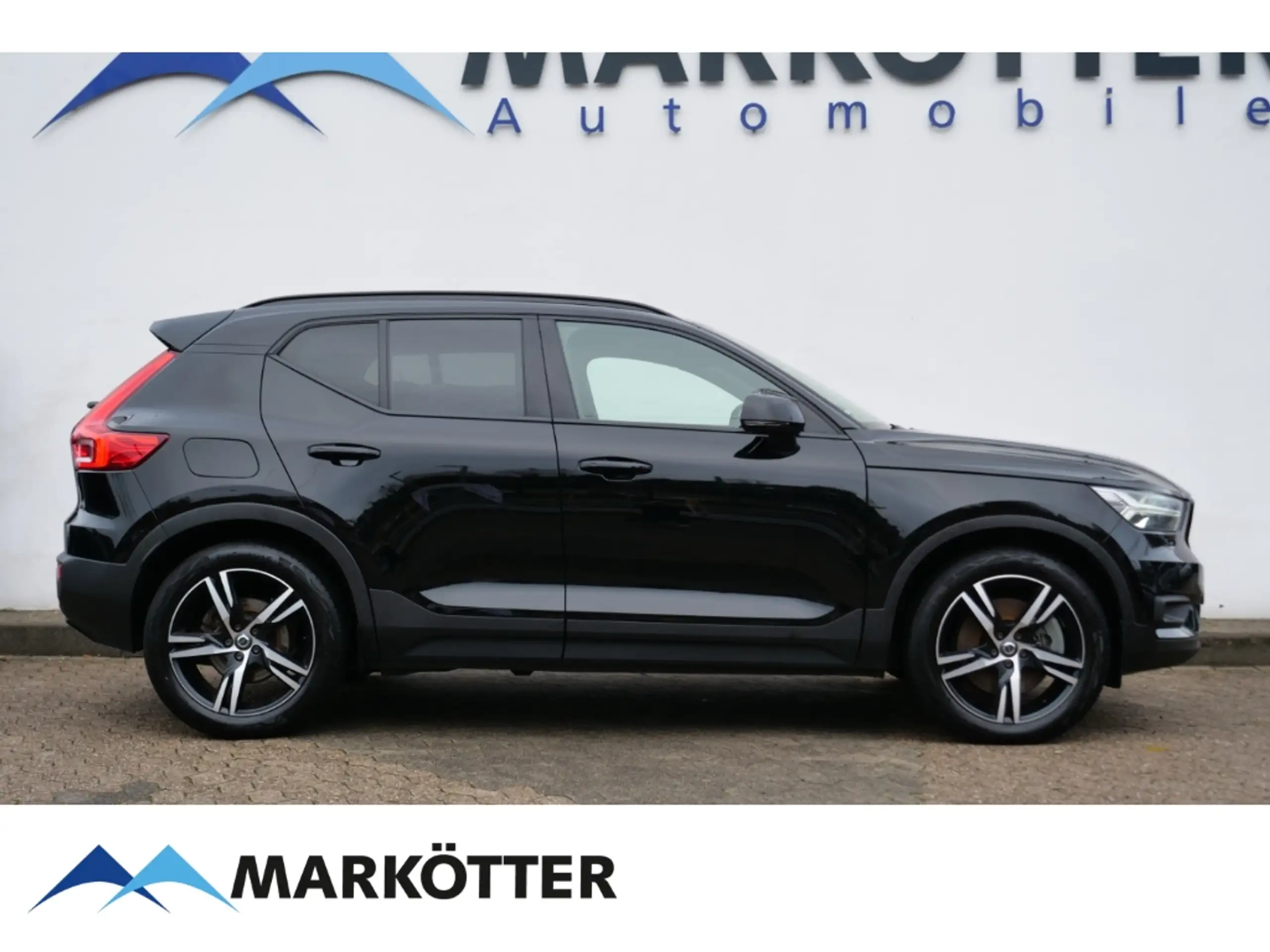 Volvo - XC40