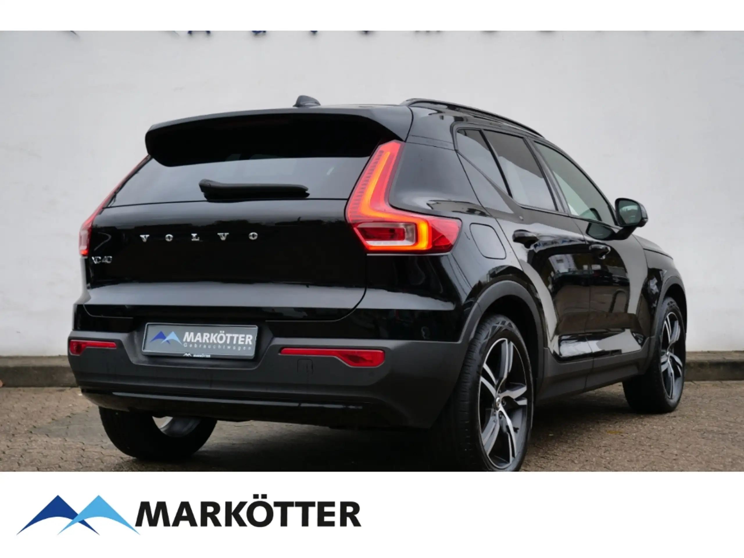 Volvo - XC40