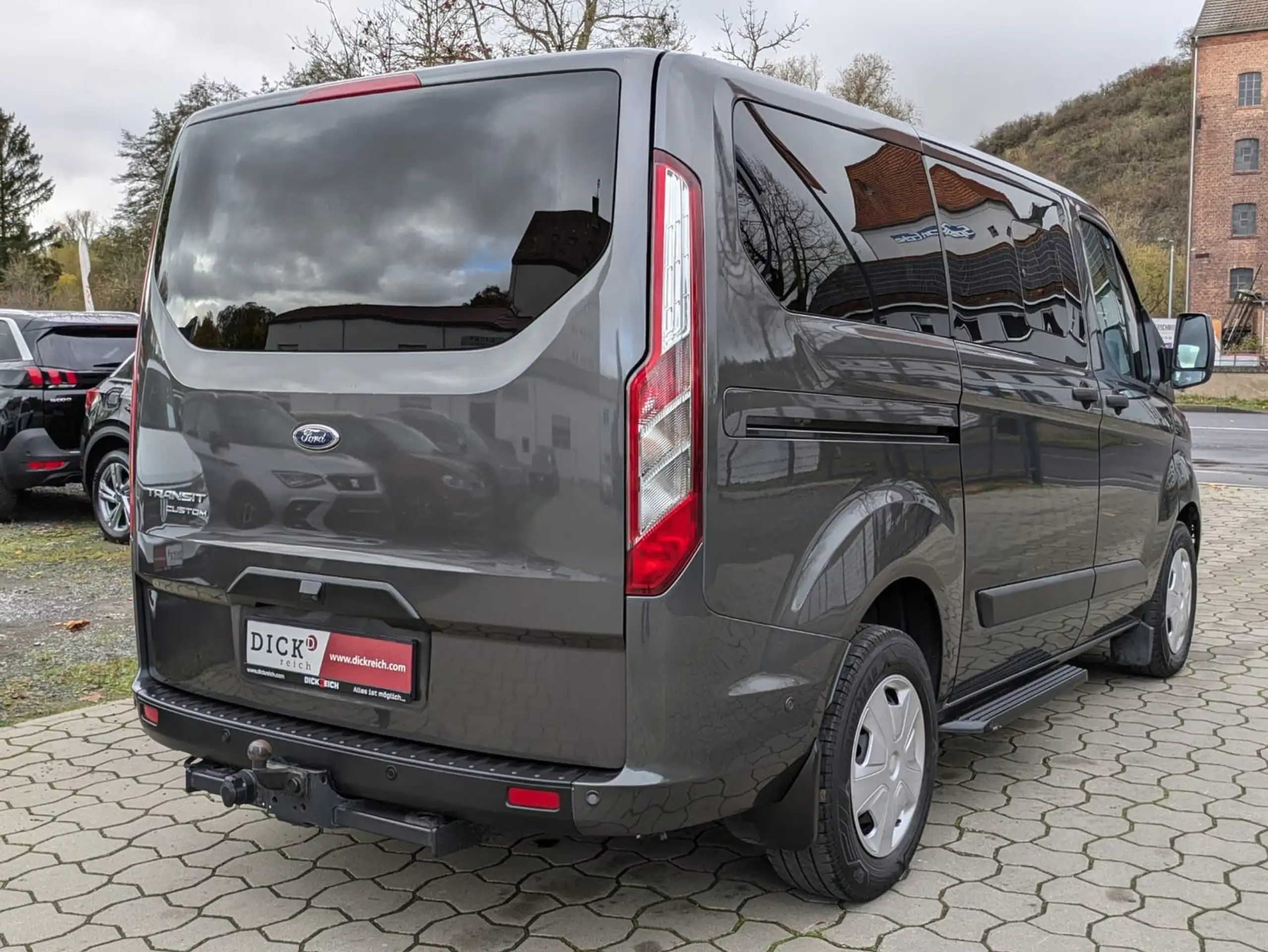 Ford - Transit Custom