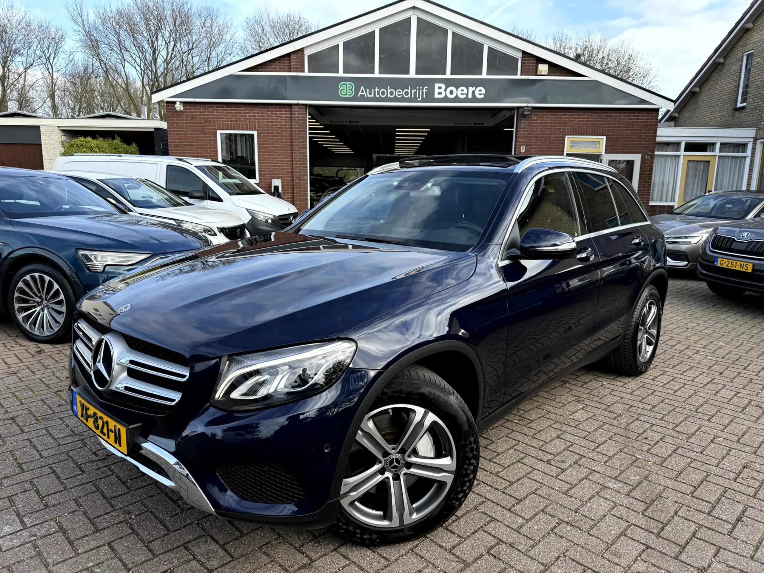 Mercedes-Benz - GLC 250