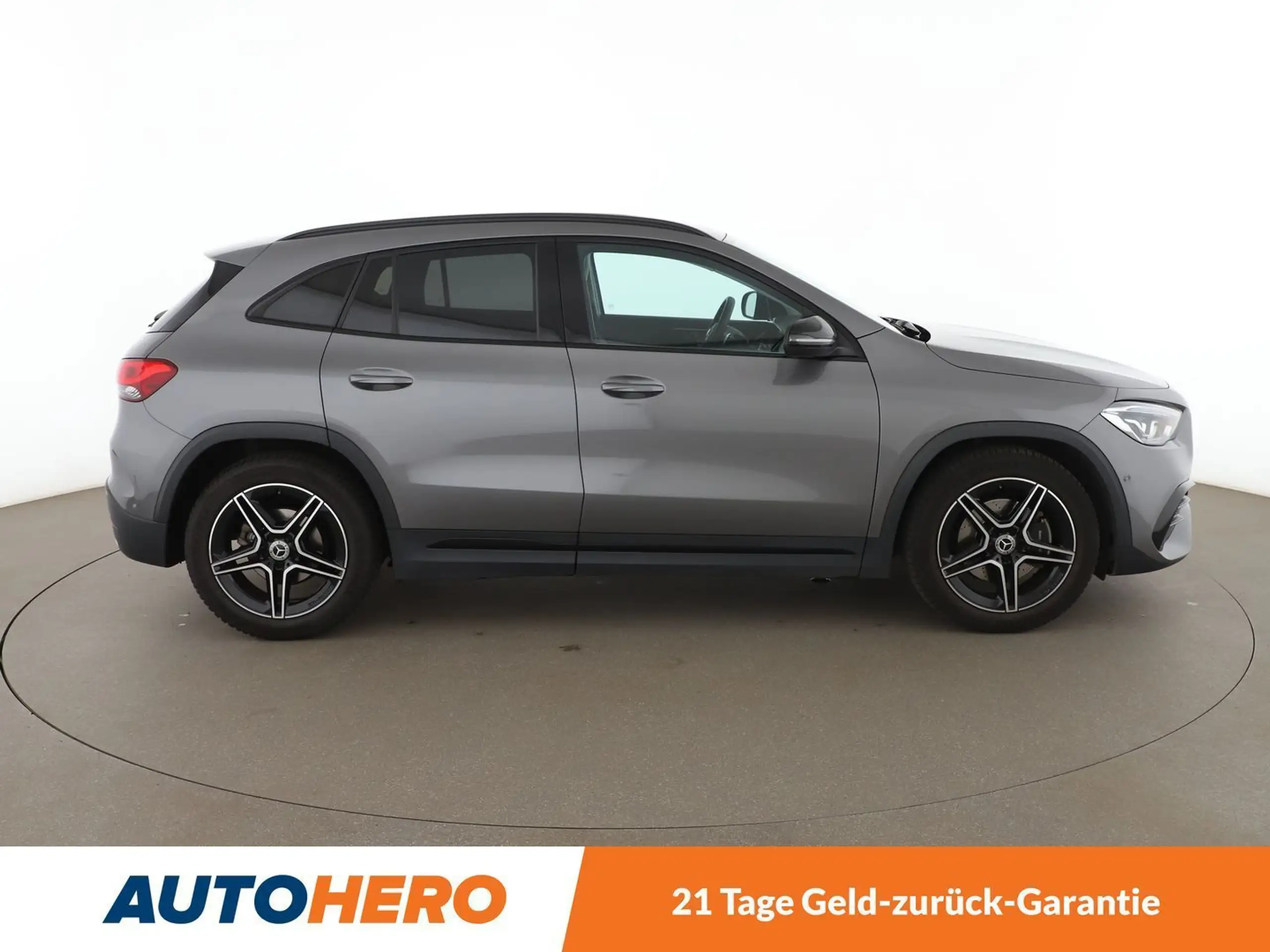 Mercedes-Benz - GLA 200