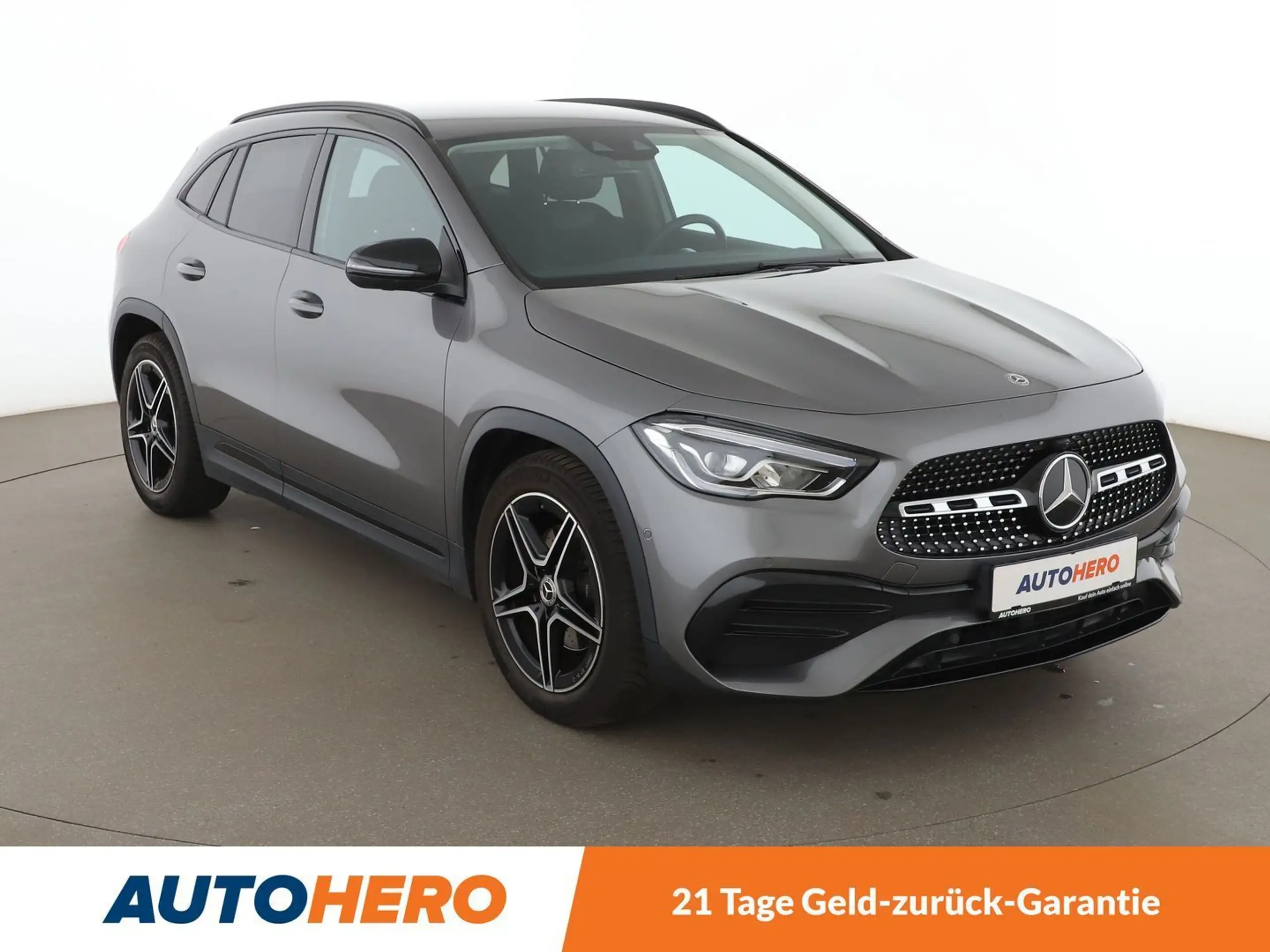 Mercedes-Benz - GLA 200