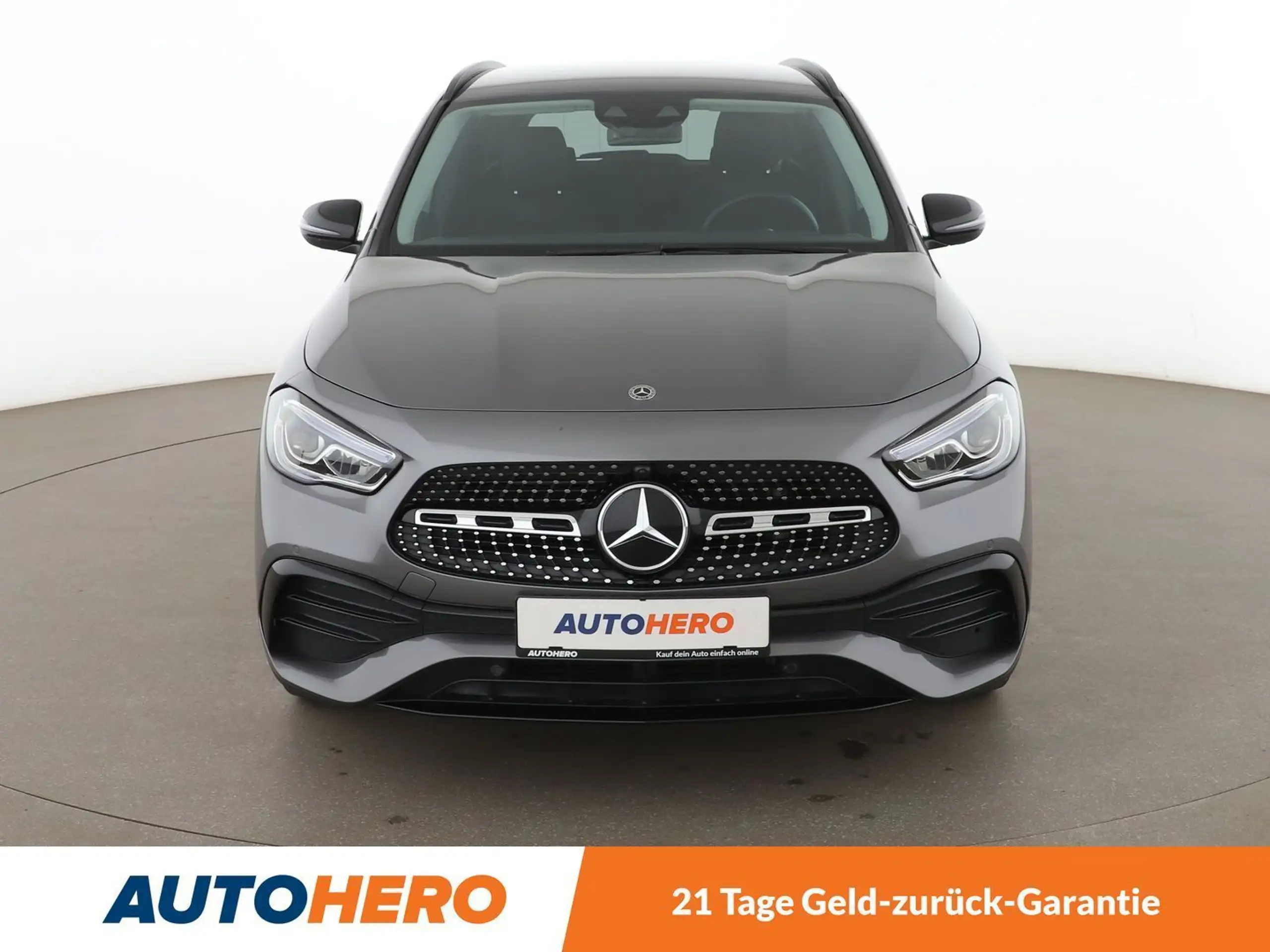 Mercedes-Benz - GLA 200