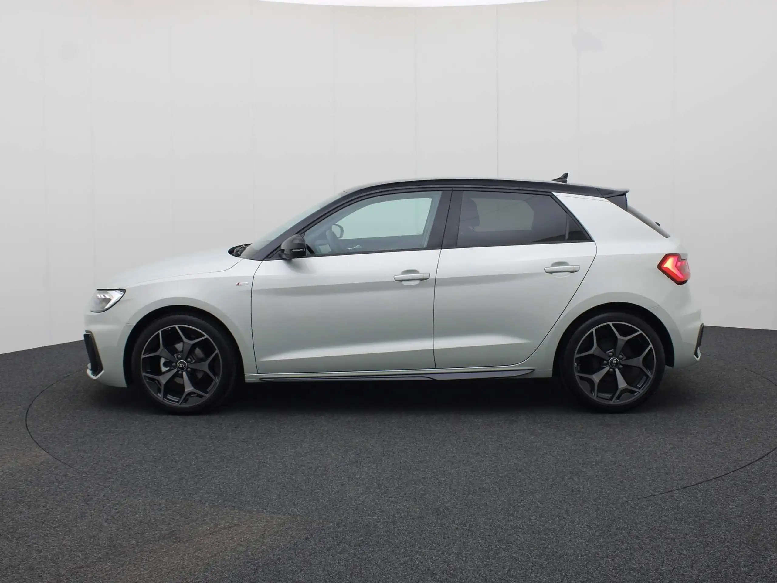 Audi - A1