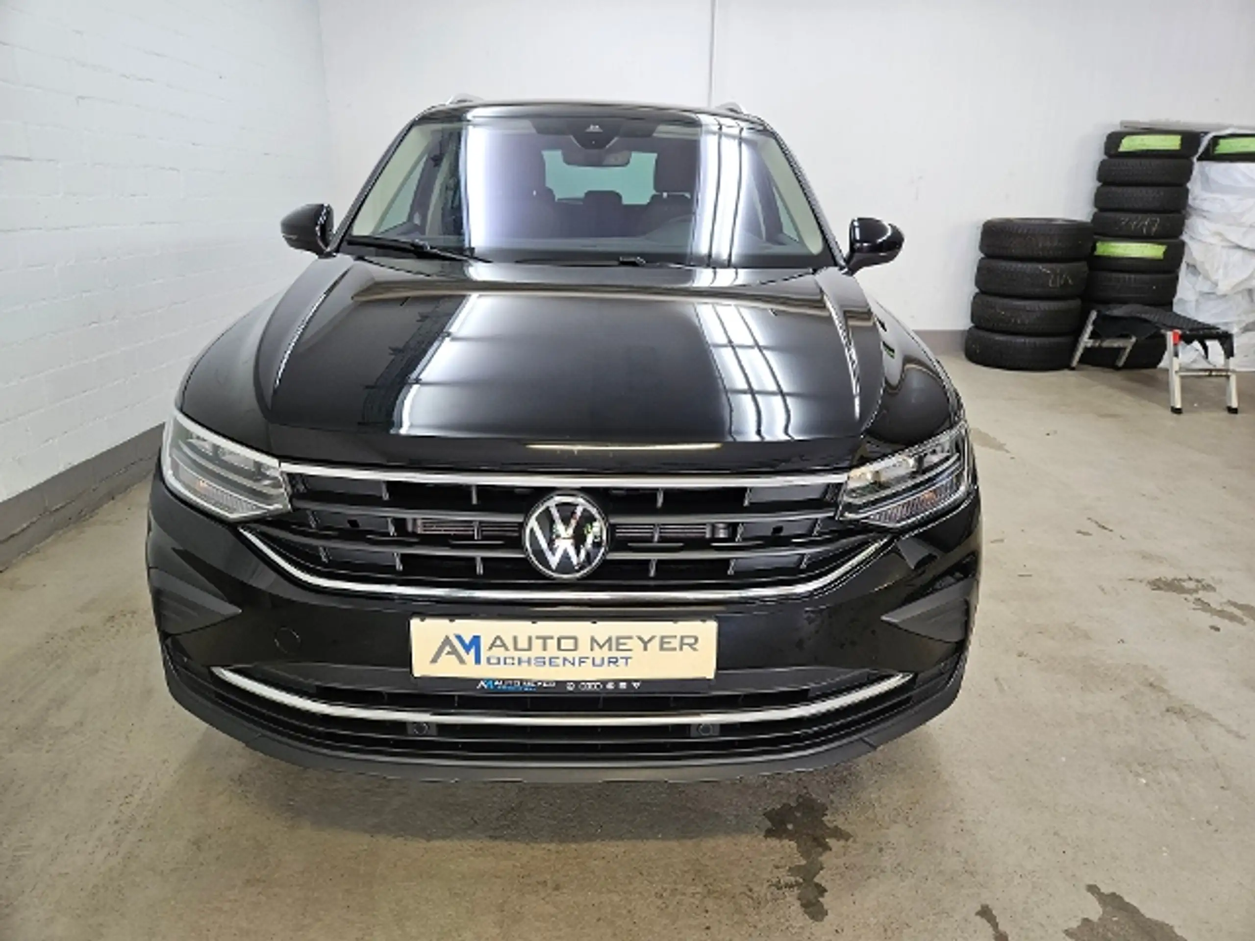 Volkswagen - Tiguan