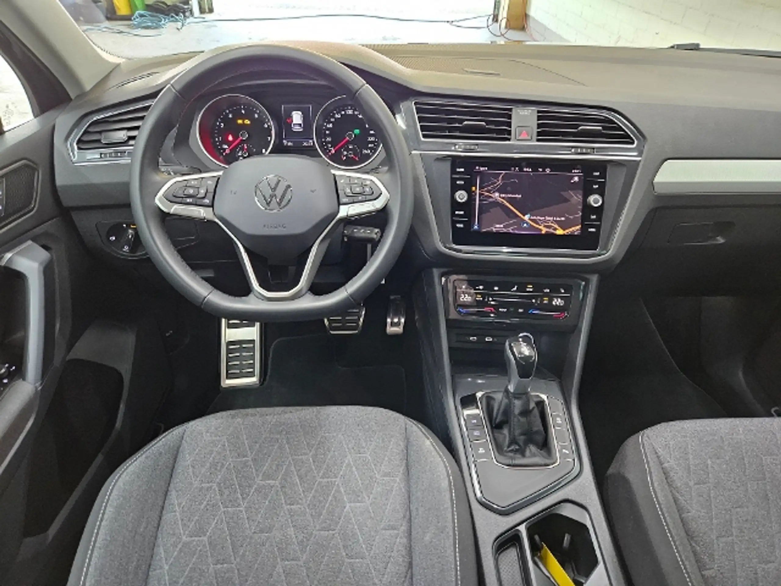 Volkswagen - Tiguan