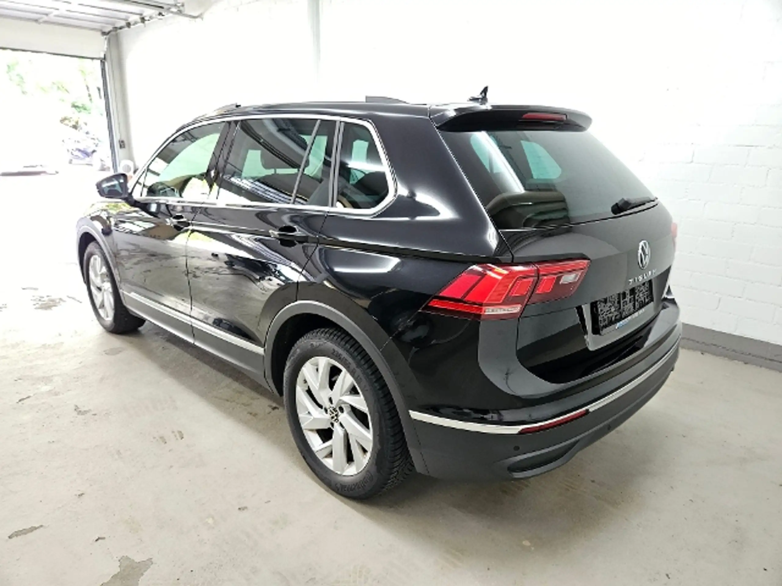 Volkswagen - Tiguan