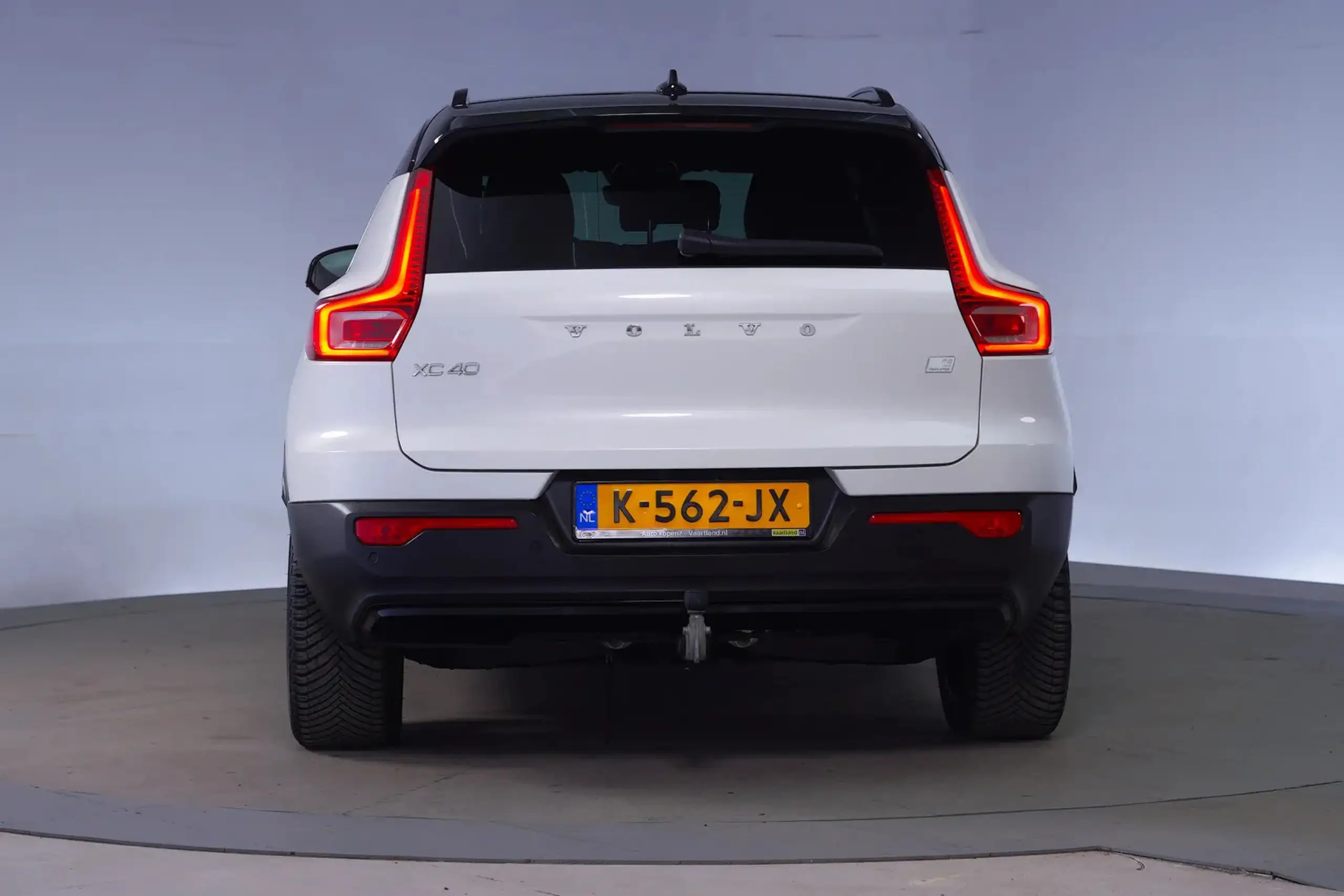 Volvo - XC40