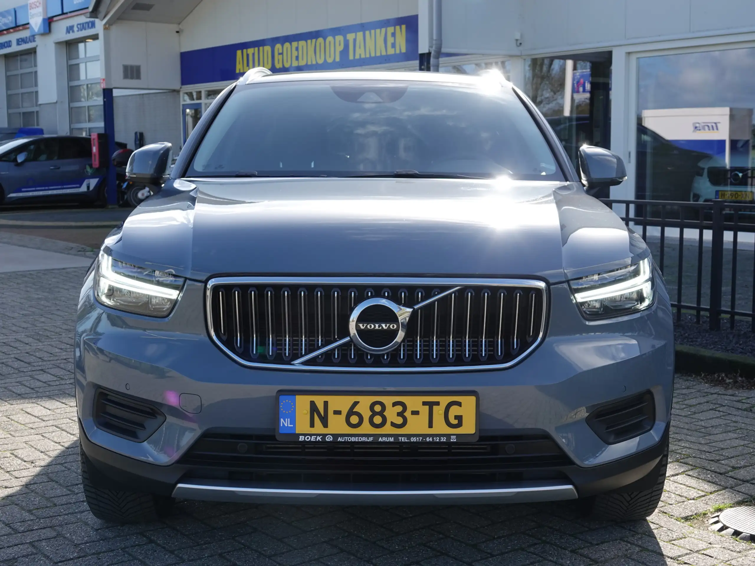 Volvo - XC40