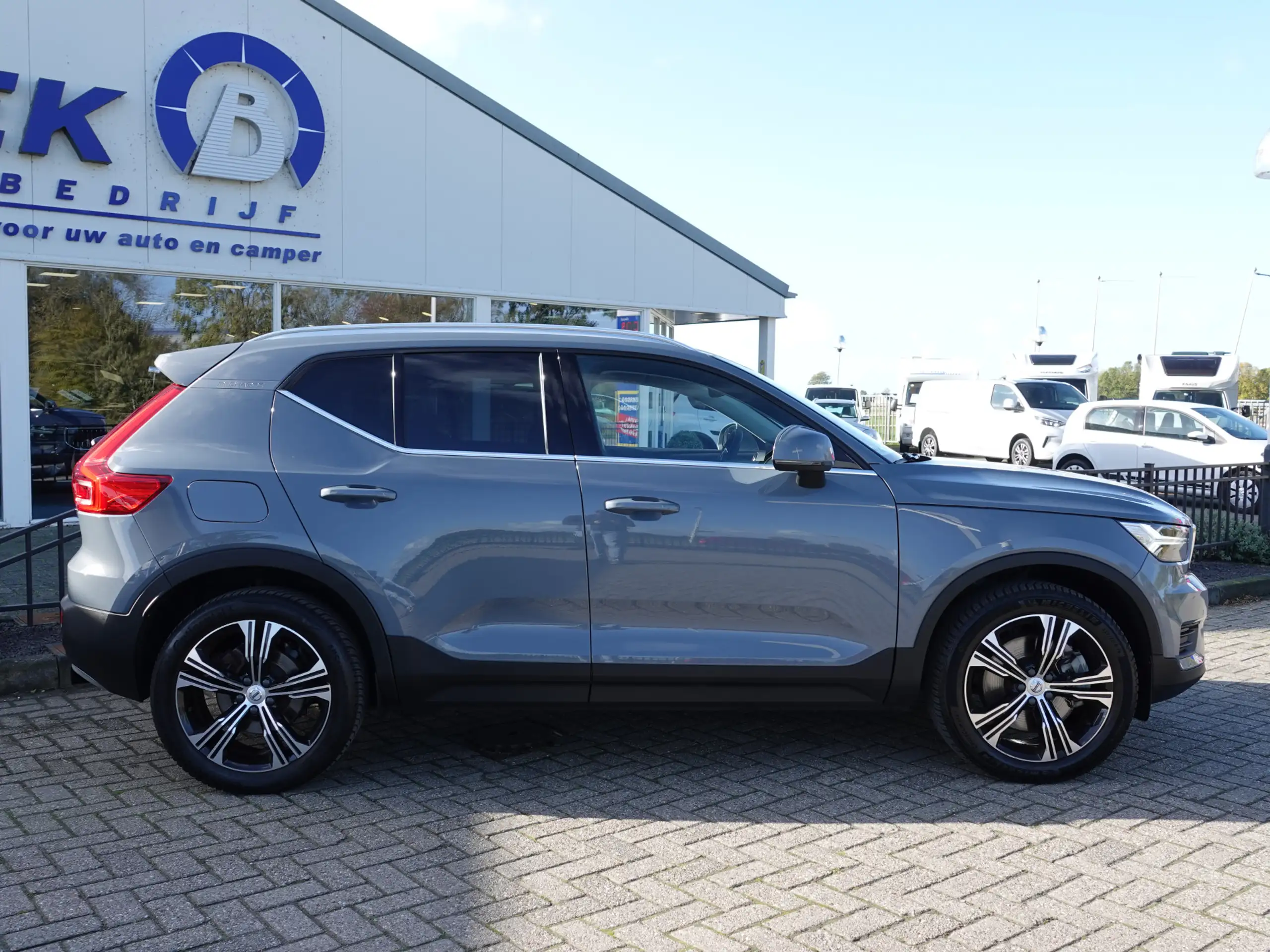 Volvo - XC40