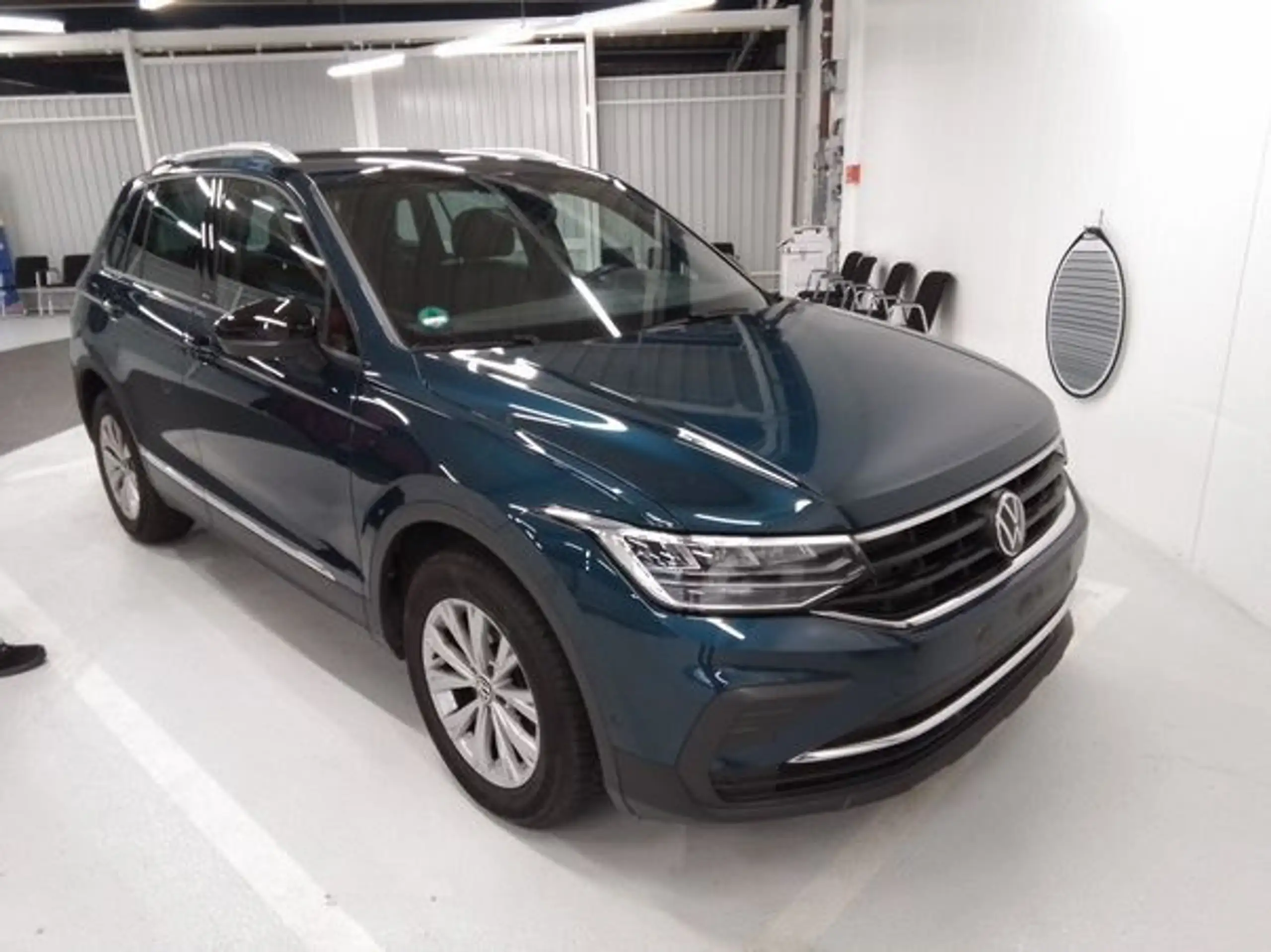 Volkswagen - Tiguan