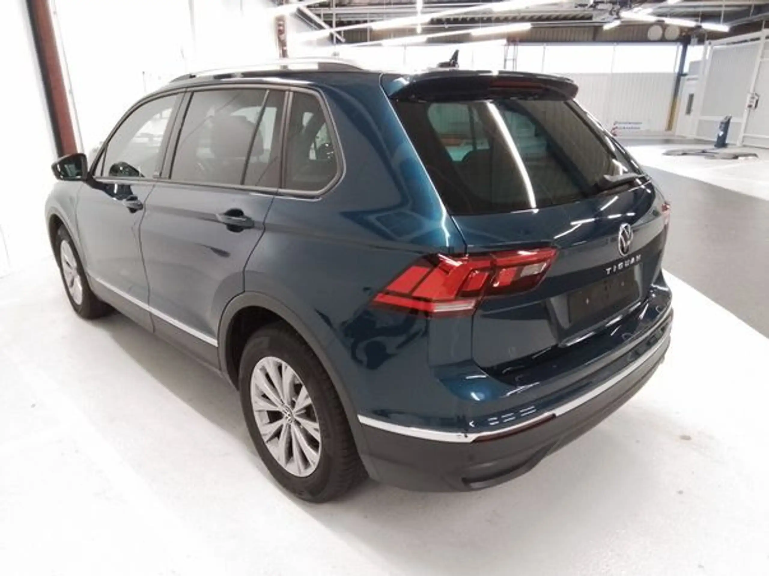 Volkswagen - Tiguan