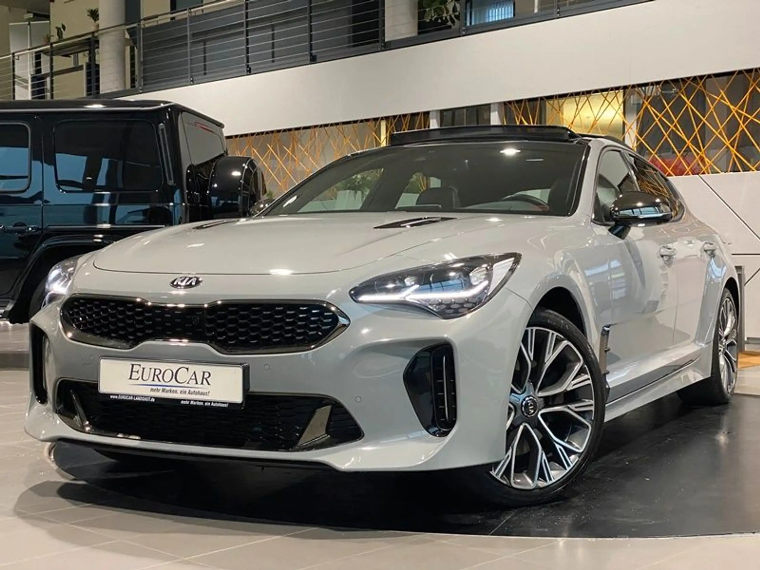 Kia - Stinger