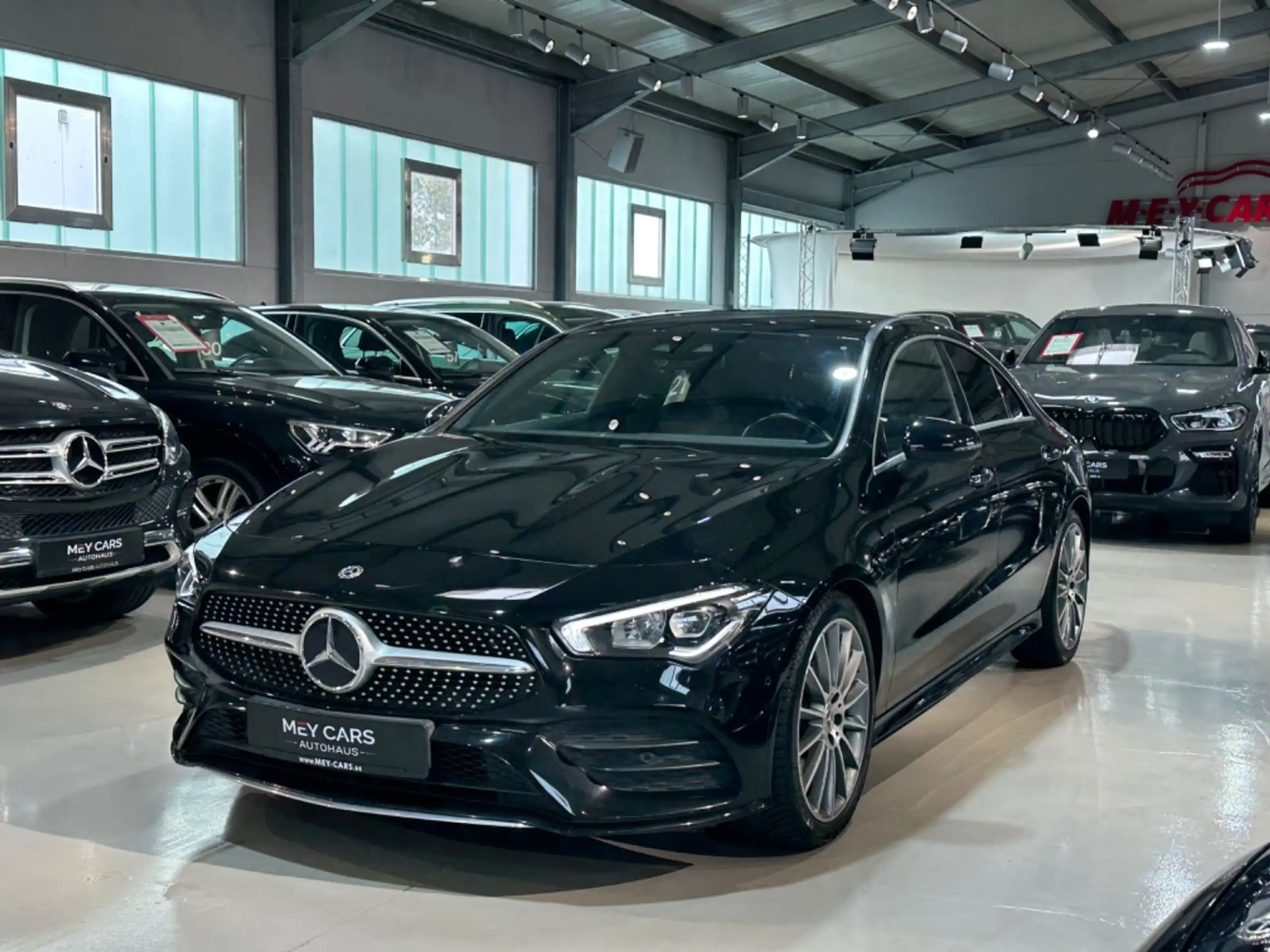 Mercedes-Benz - CLA 220