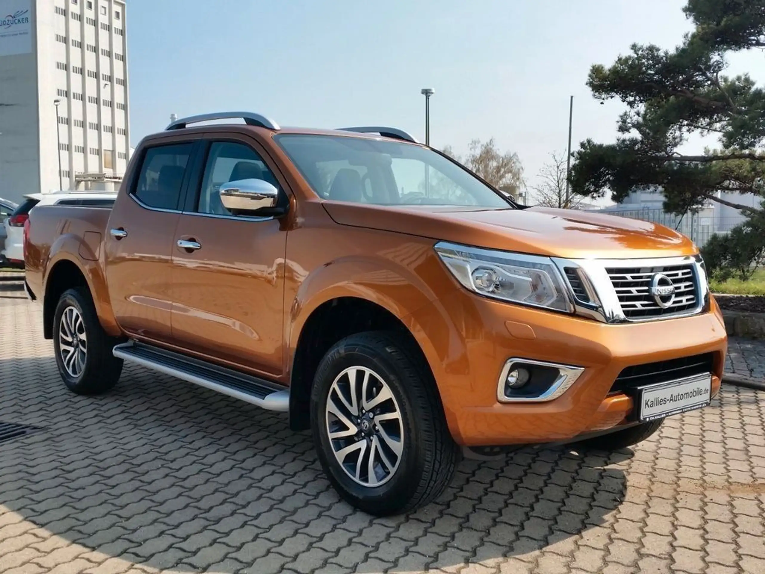 Nissan - Navara