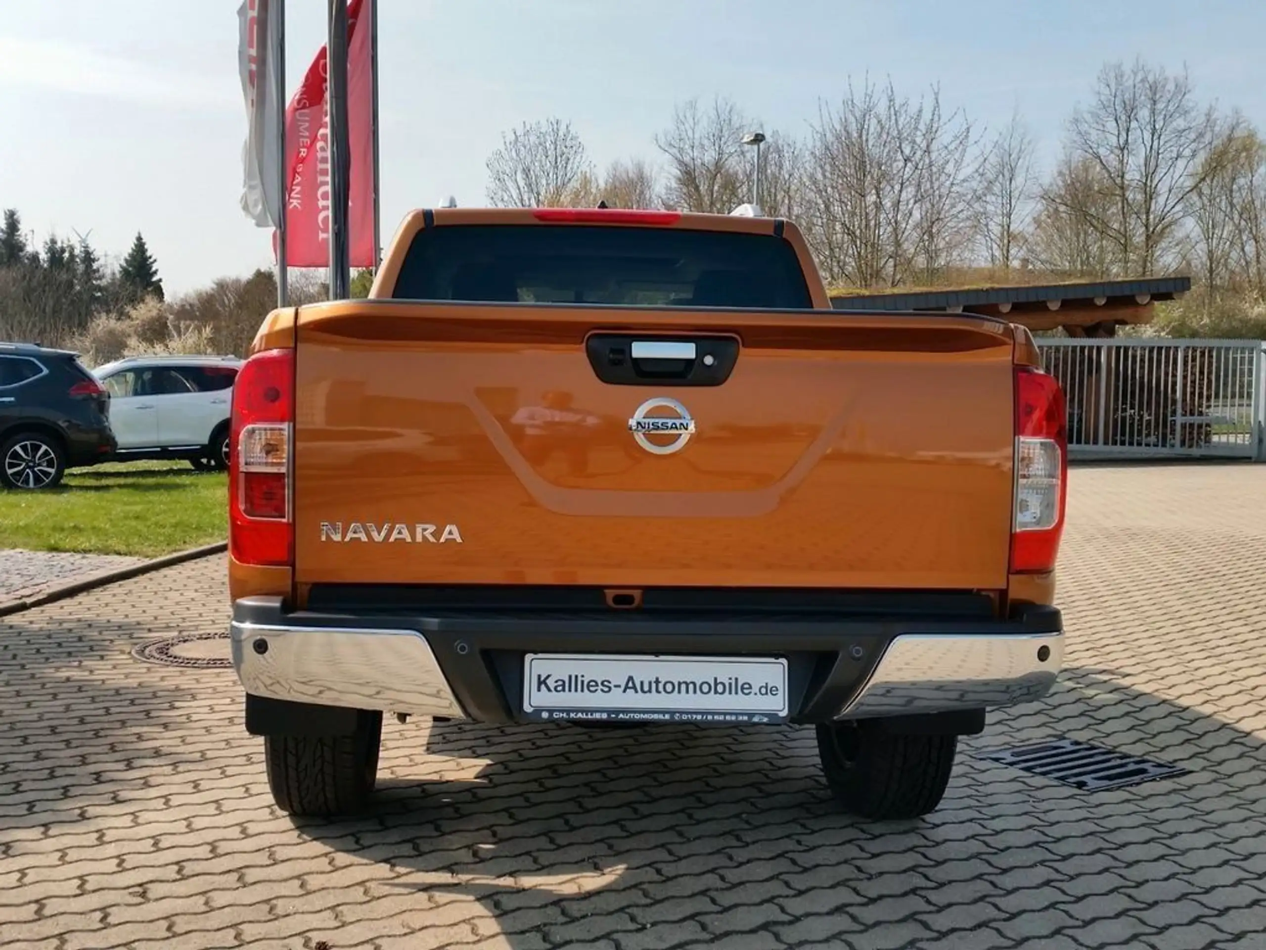 Nissan - Navara