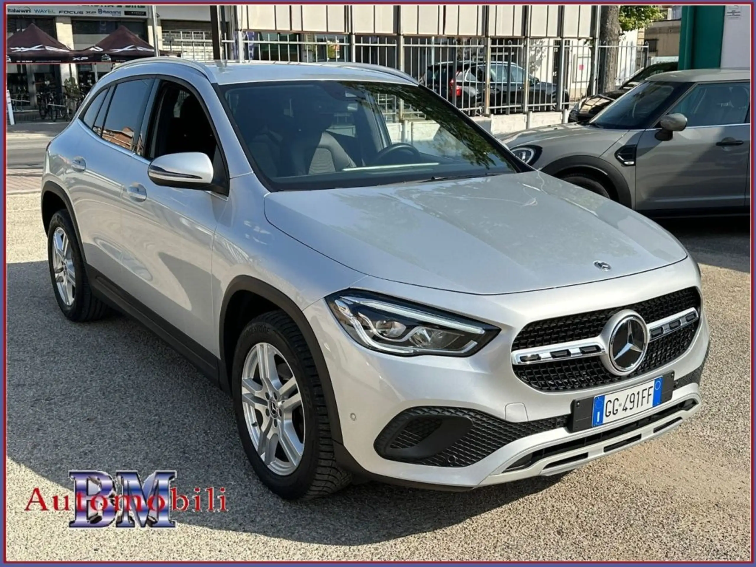 Mercedes-Benz - GLA 200