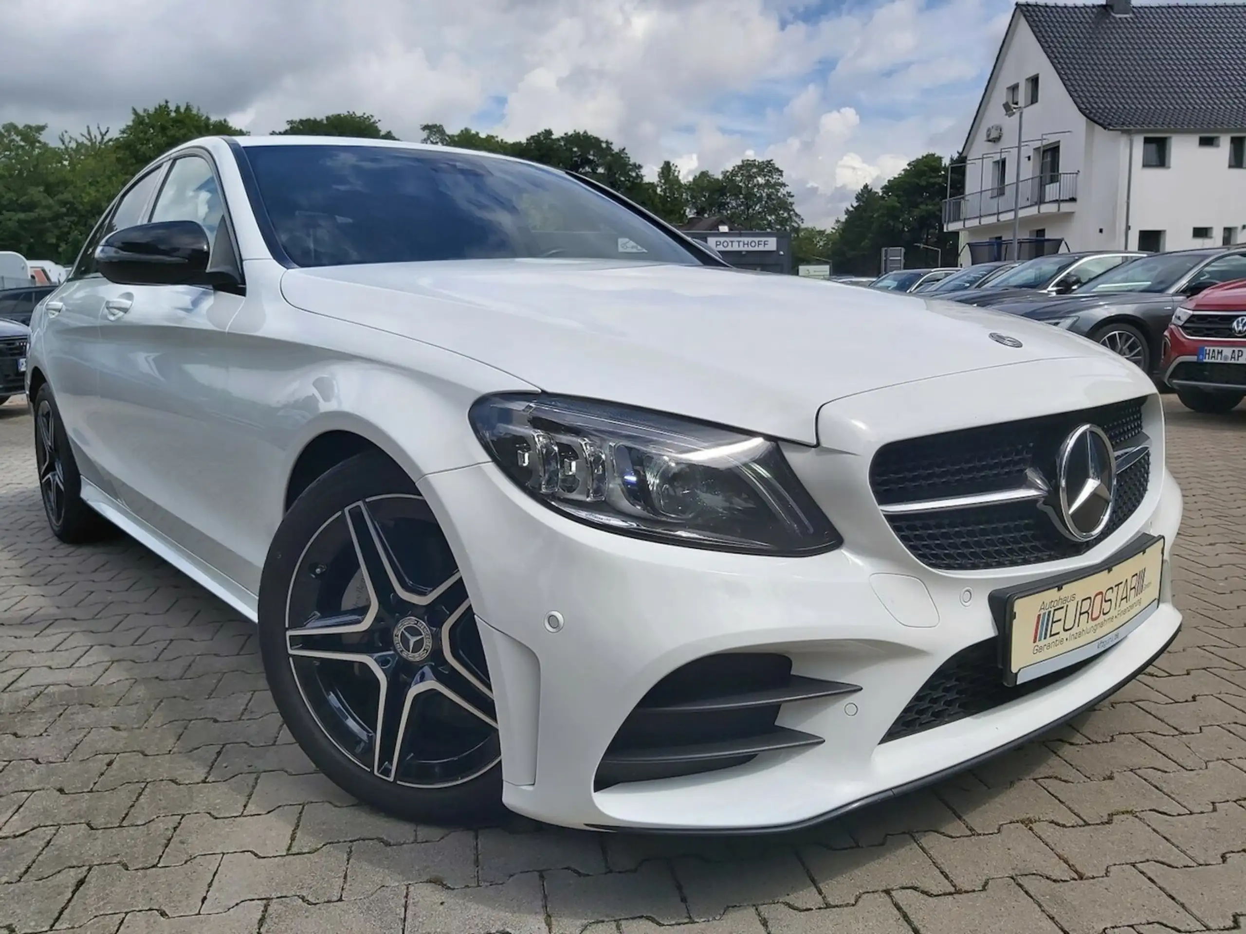 Mercedes-Benz - C 220