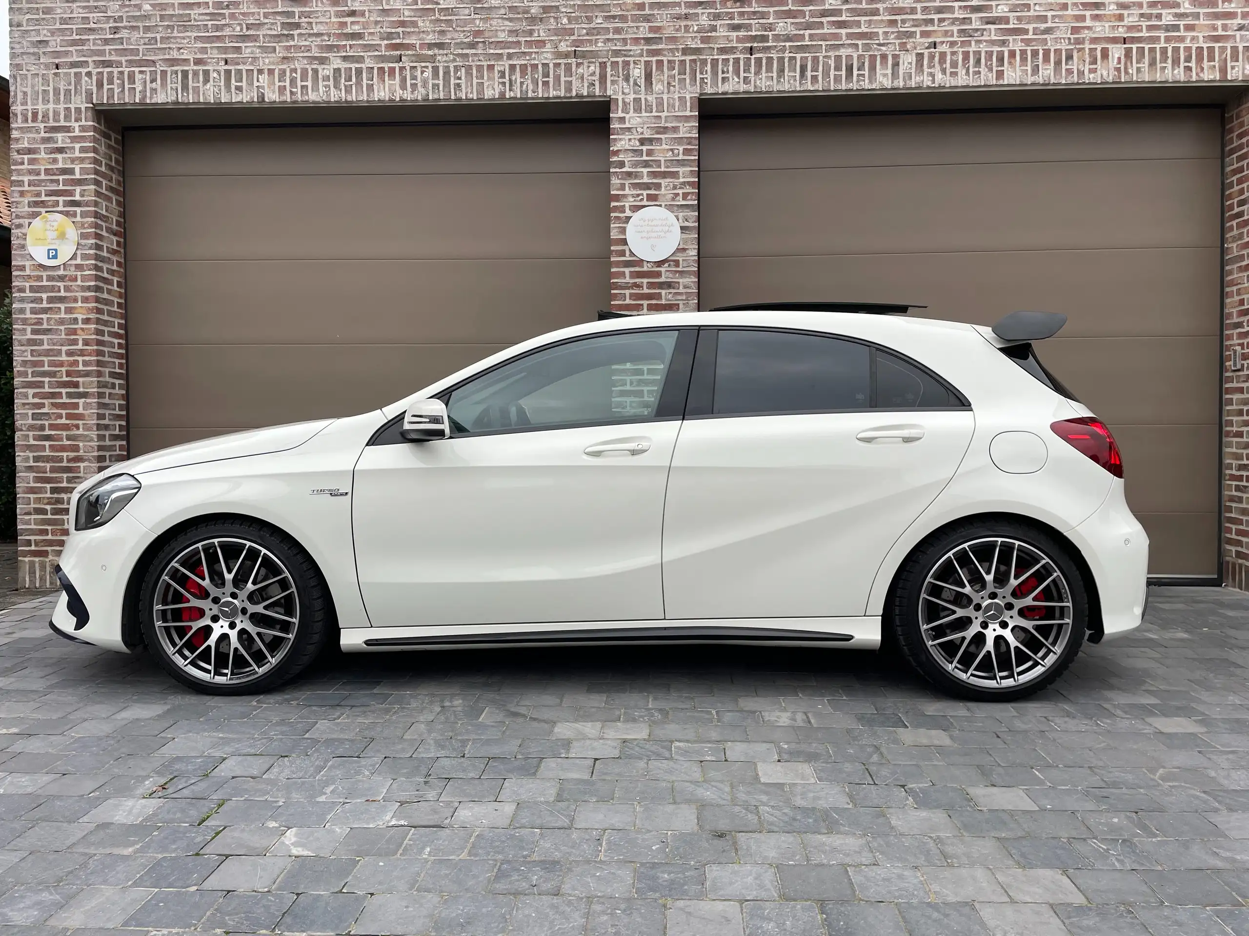 Mercedes-Benz - A 45 AMG