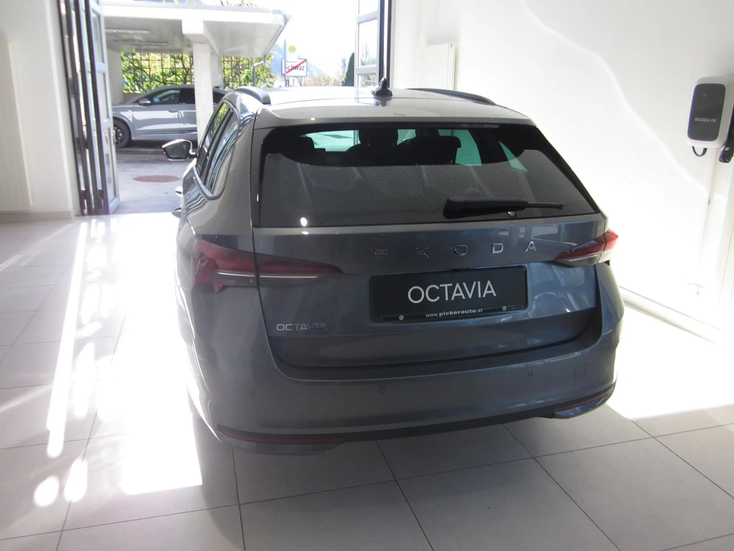 Skoda - Octavia