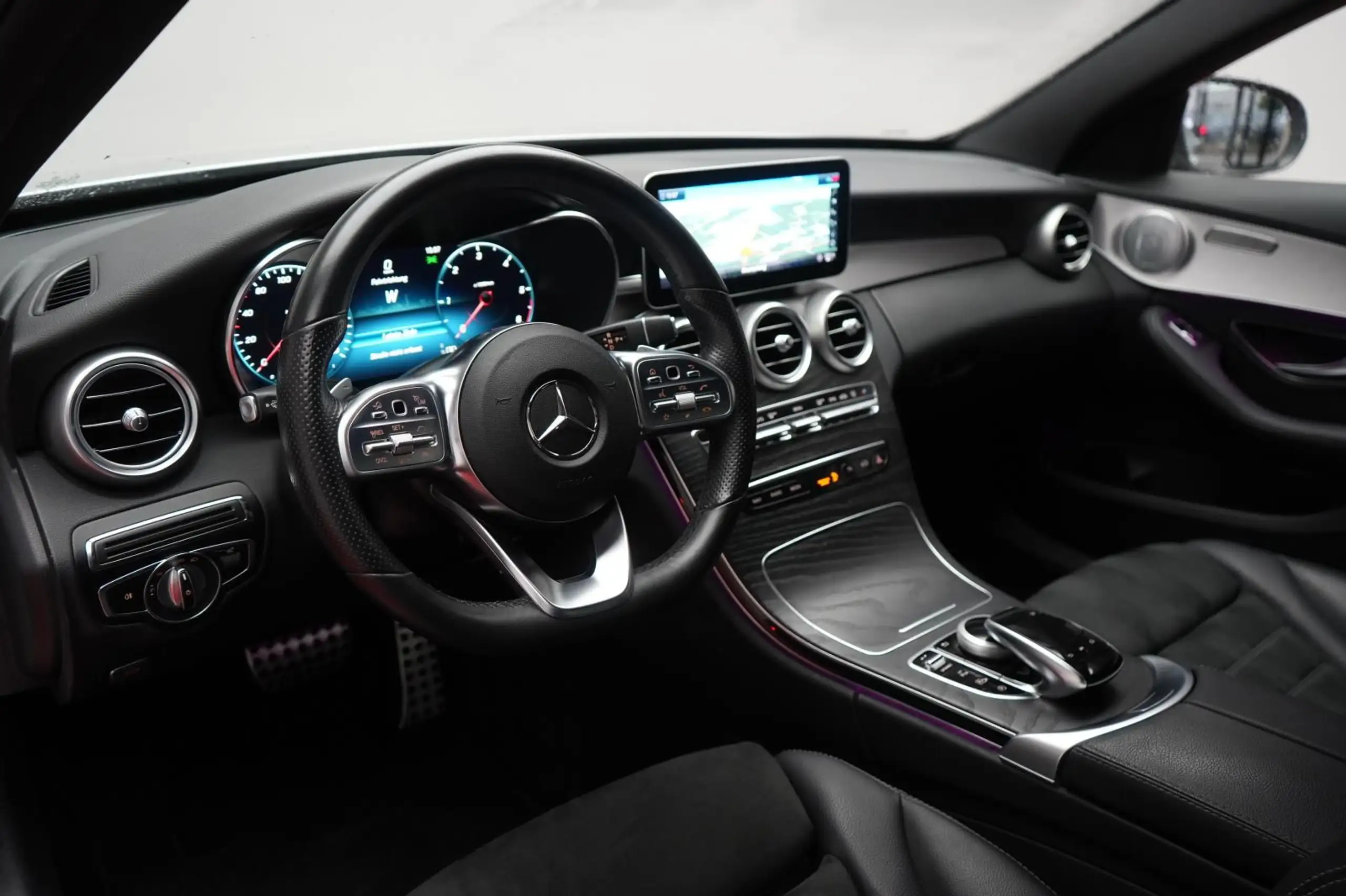 Mercedes-Benz - C 300