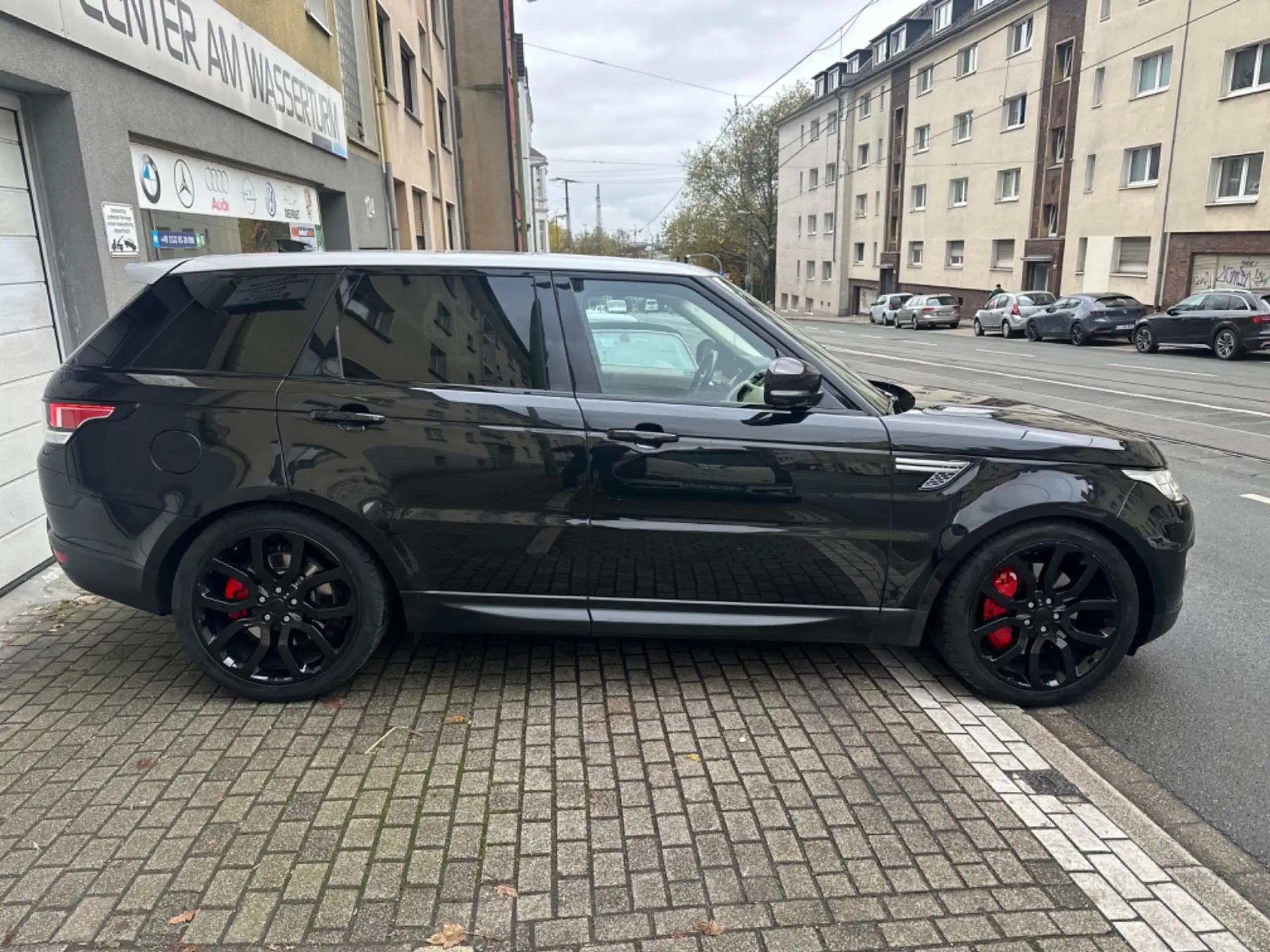 Land Rover - Range Rover Sport