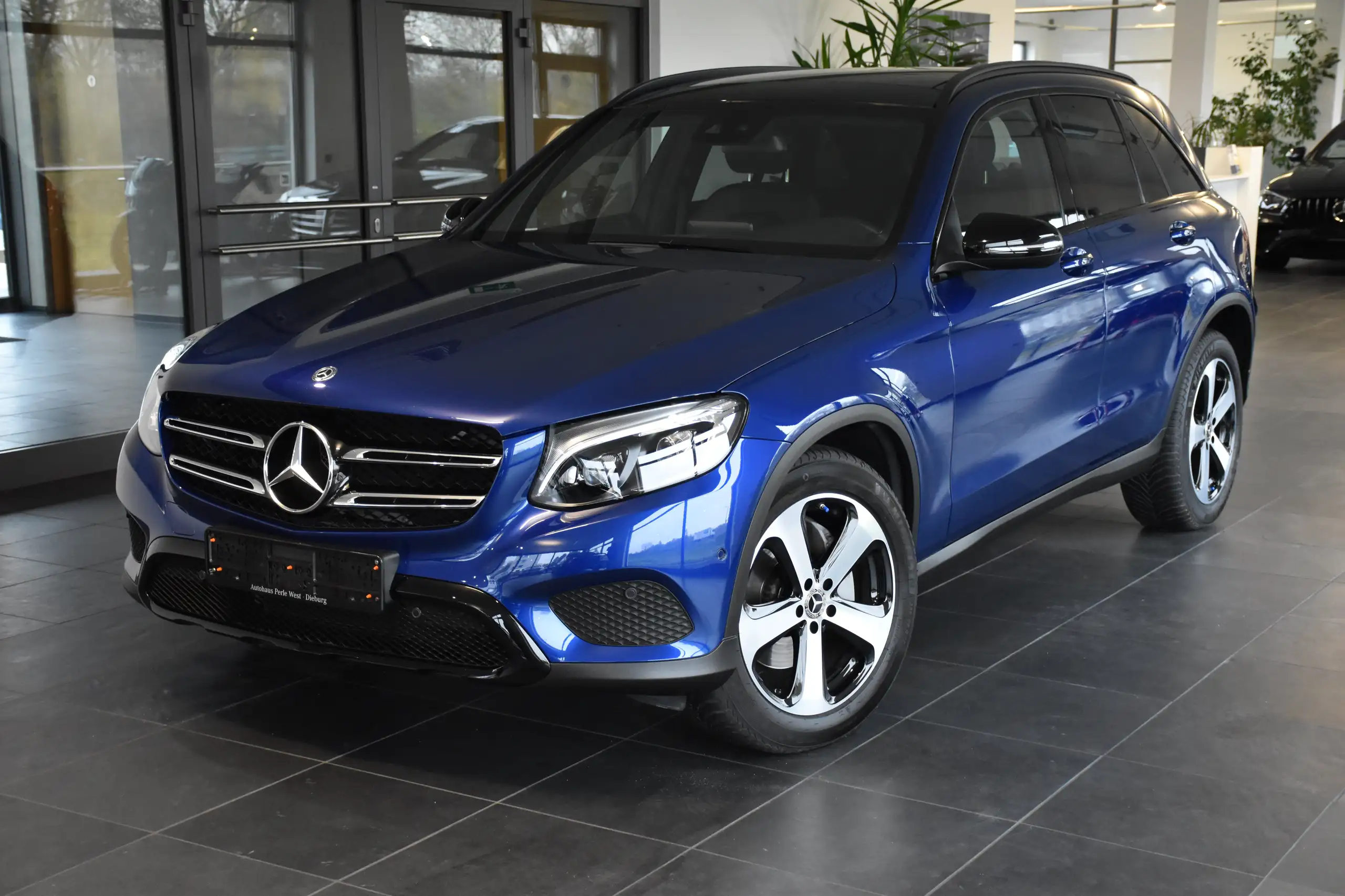 Mercedes-Benz - GLC 250