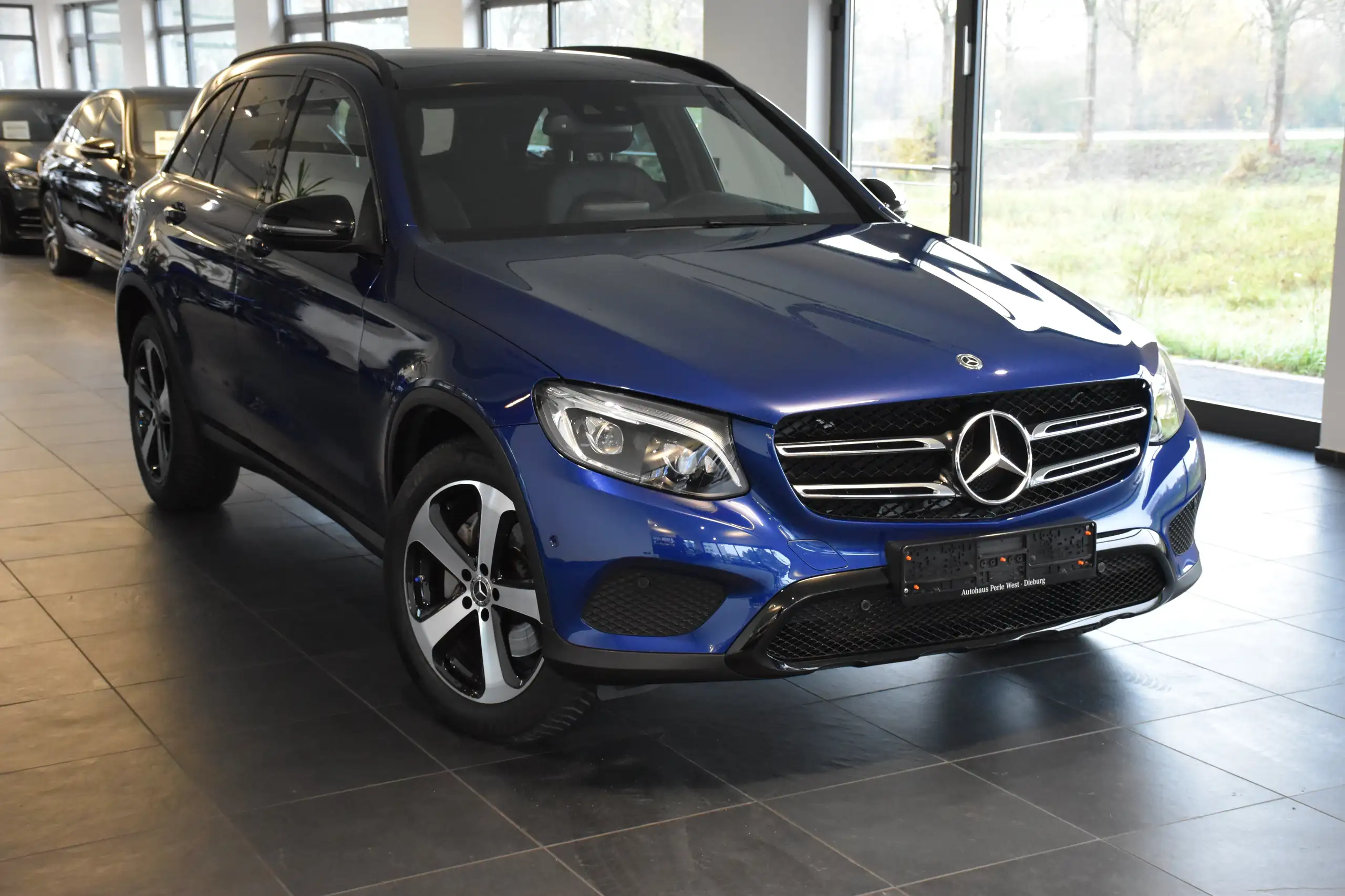 Mercedes-Benz - GLC 250